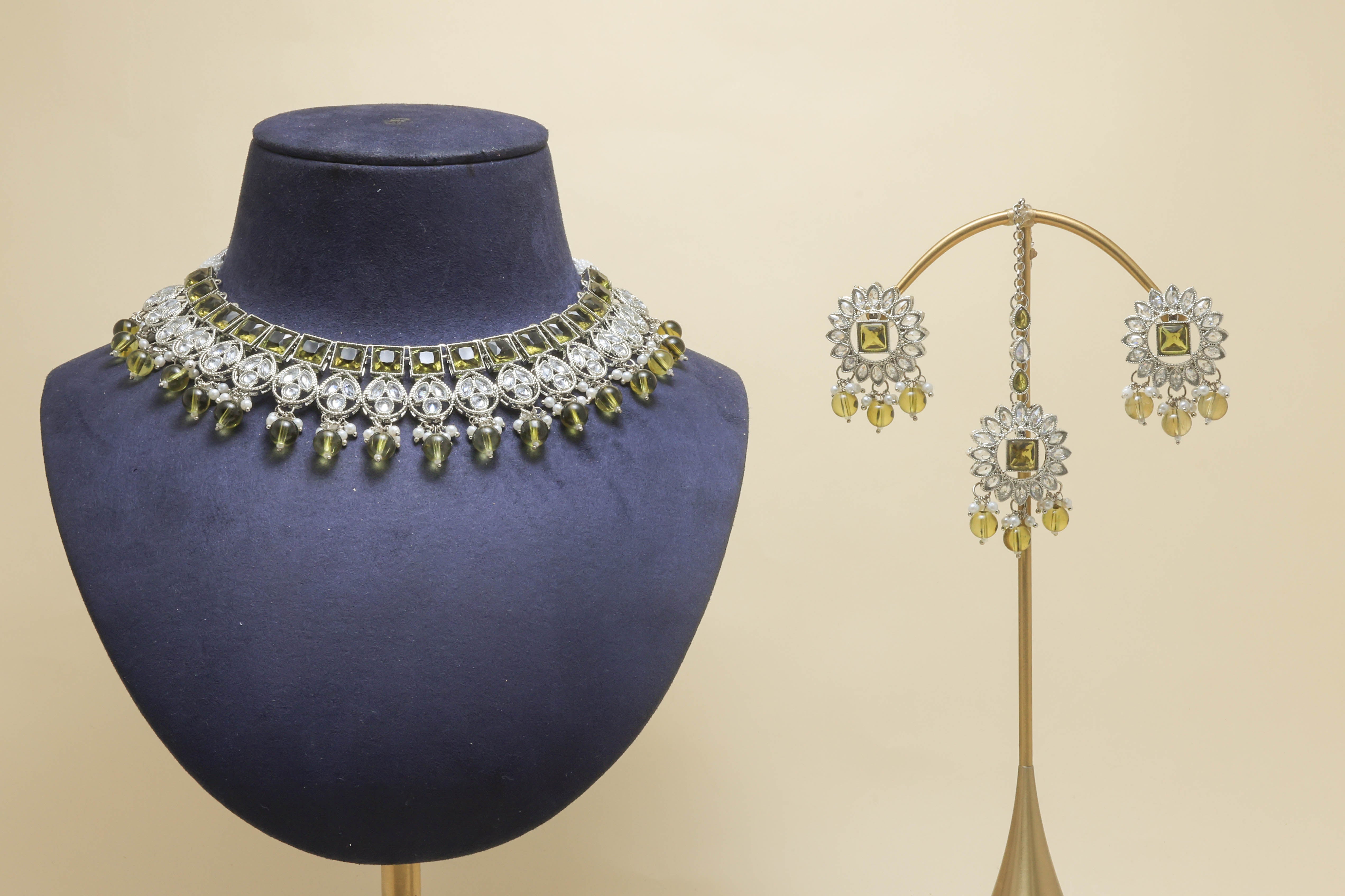 VANITA Polki Full Set Jewelry - Exquisite Indian Bridal Necklace Set with Earrings for Weddings, Parties & Special Occasions