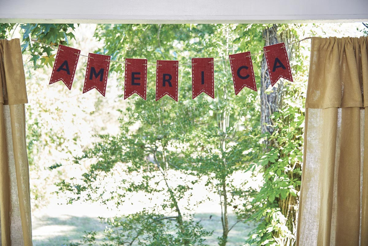5' x 8.5H American Flag Garland - Patriotic Outdoor Decor for Porch, Garden & Fourth of July Celebrations