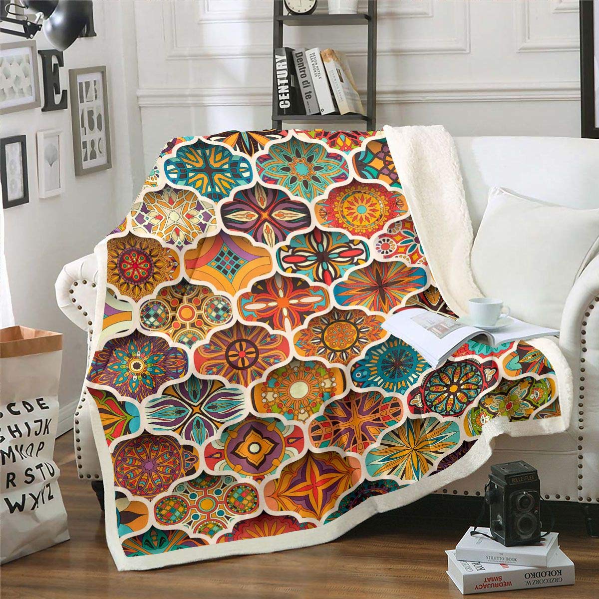 Boho Mandala Sherpa Fleece Throw Blanket - Ultra Soft Plush Blanket for Sofa, Couch & Bed - King Size 87x95 Inch - Bohemian Exotic Style with Chic Floral Paisley Design - Perfect for Cozy Nights, Home Decor & Gift Giving