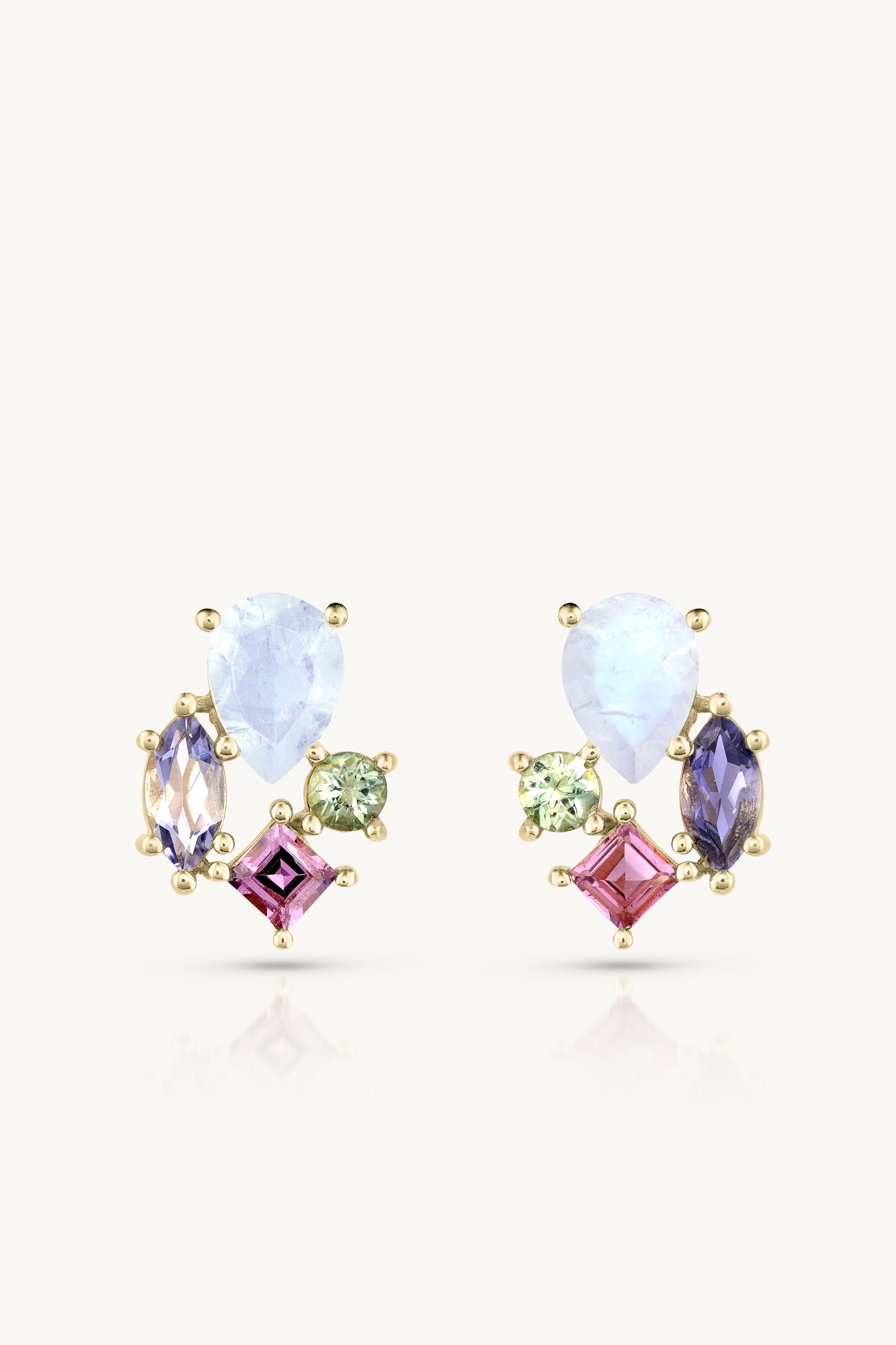 Fleur Gold Stud Earrings for Women - Elegant Floral Design Hypoallergenic Jewelry - Perfect for Parties, Weddings & Everyday Wear