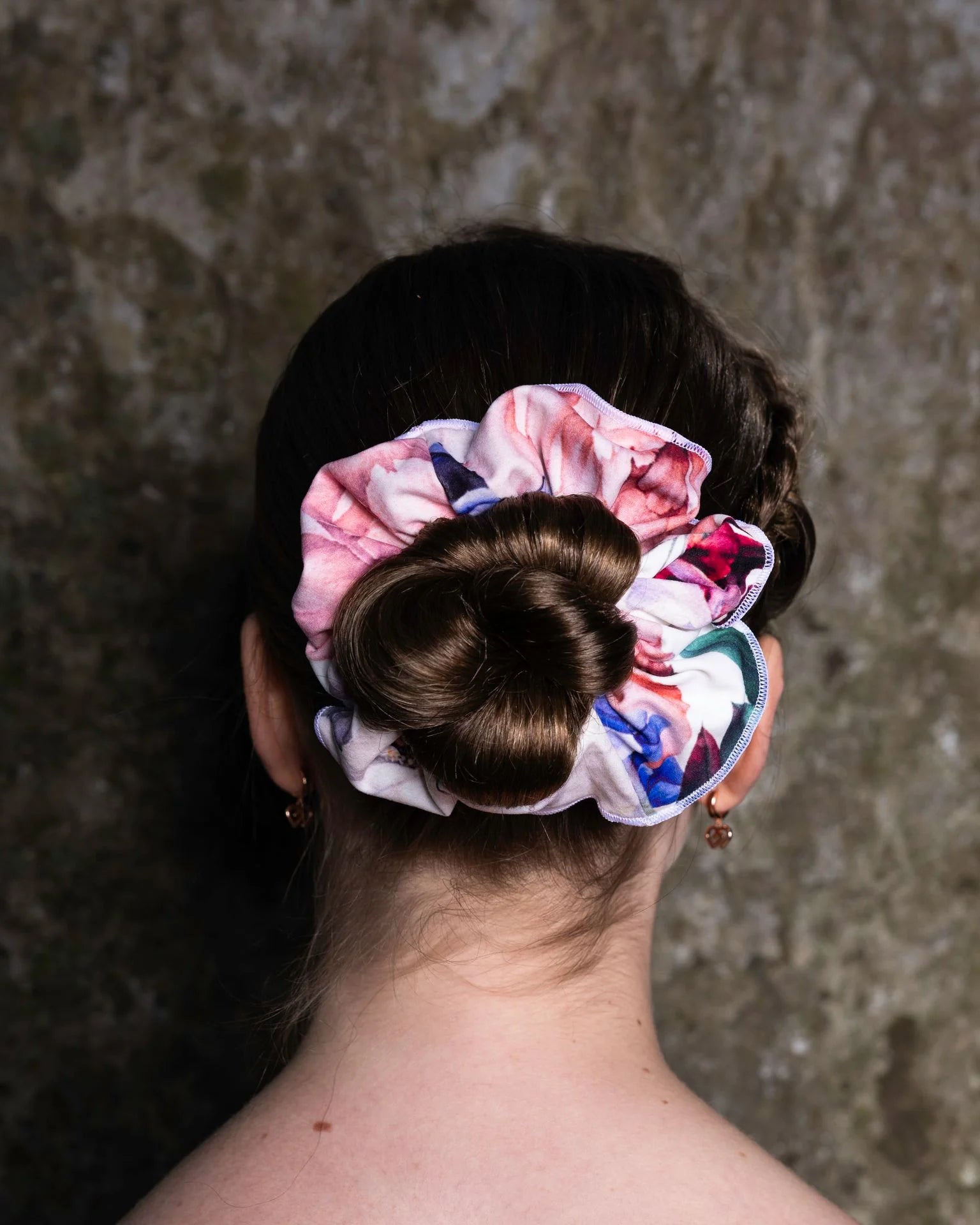 CD Spring Scrunchie Hair Ties - 6 Pack Colorful Spiral Hair Bands for Women & Girls, Soft & Stretchy Hair Accessories for Ponytails, Braids, and Everyday Hairstyles