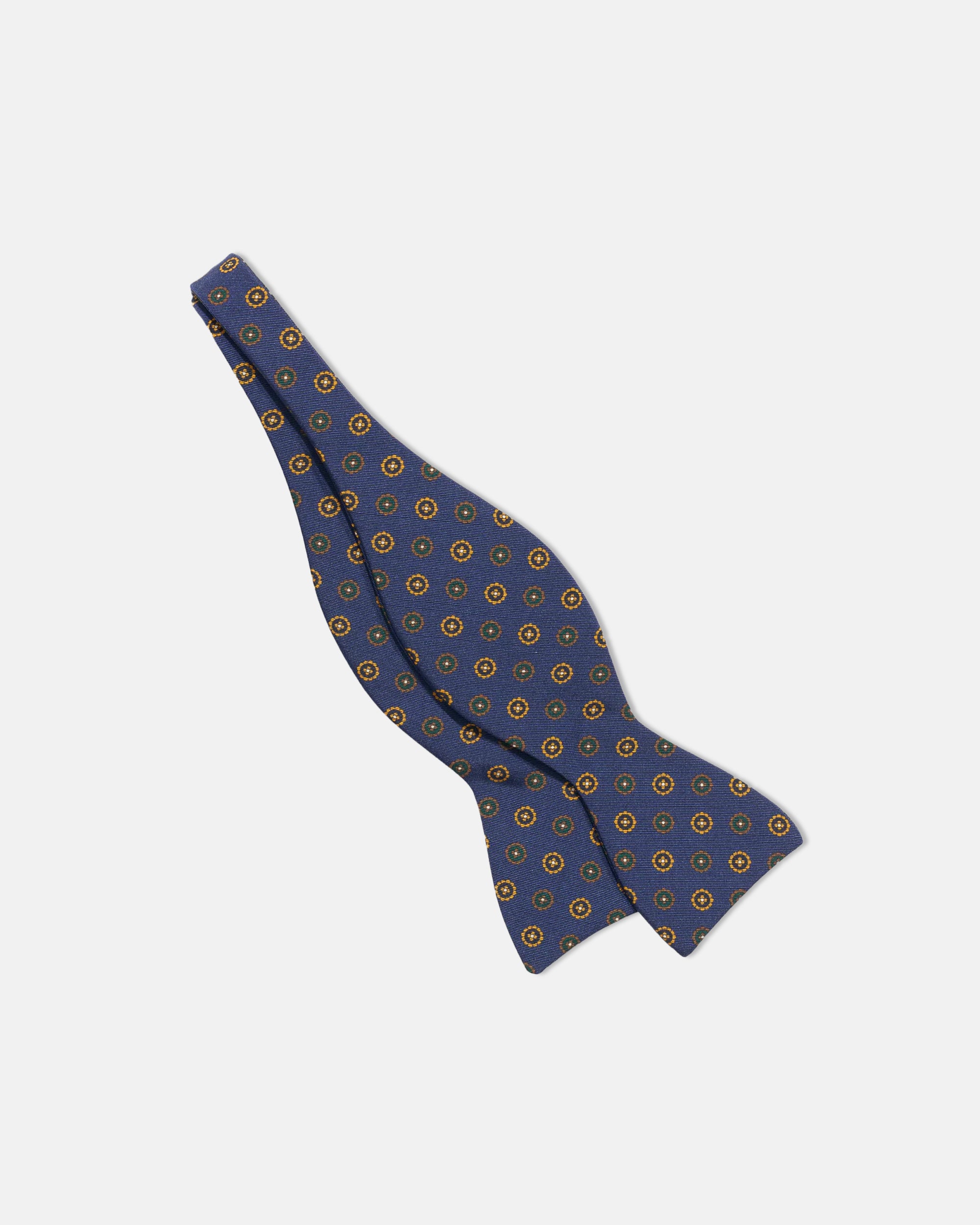 Elegant Irish Poplin Foulard Bow Tie for Men - Perfect for Weddings, Parties & Formal Events