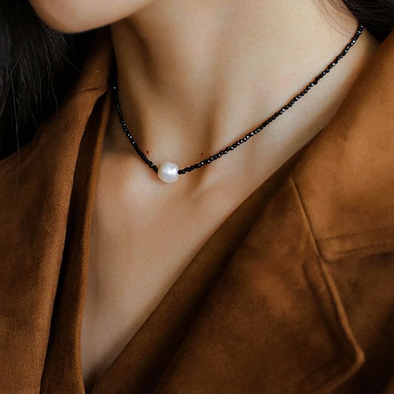 Elegant Baroque Pearl Necklace - Monochrome Style for Women | Perfect for Weddings, Parties & Special Occasions