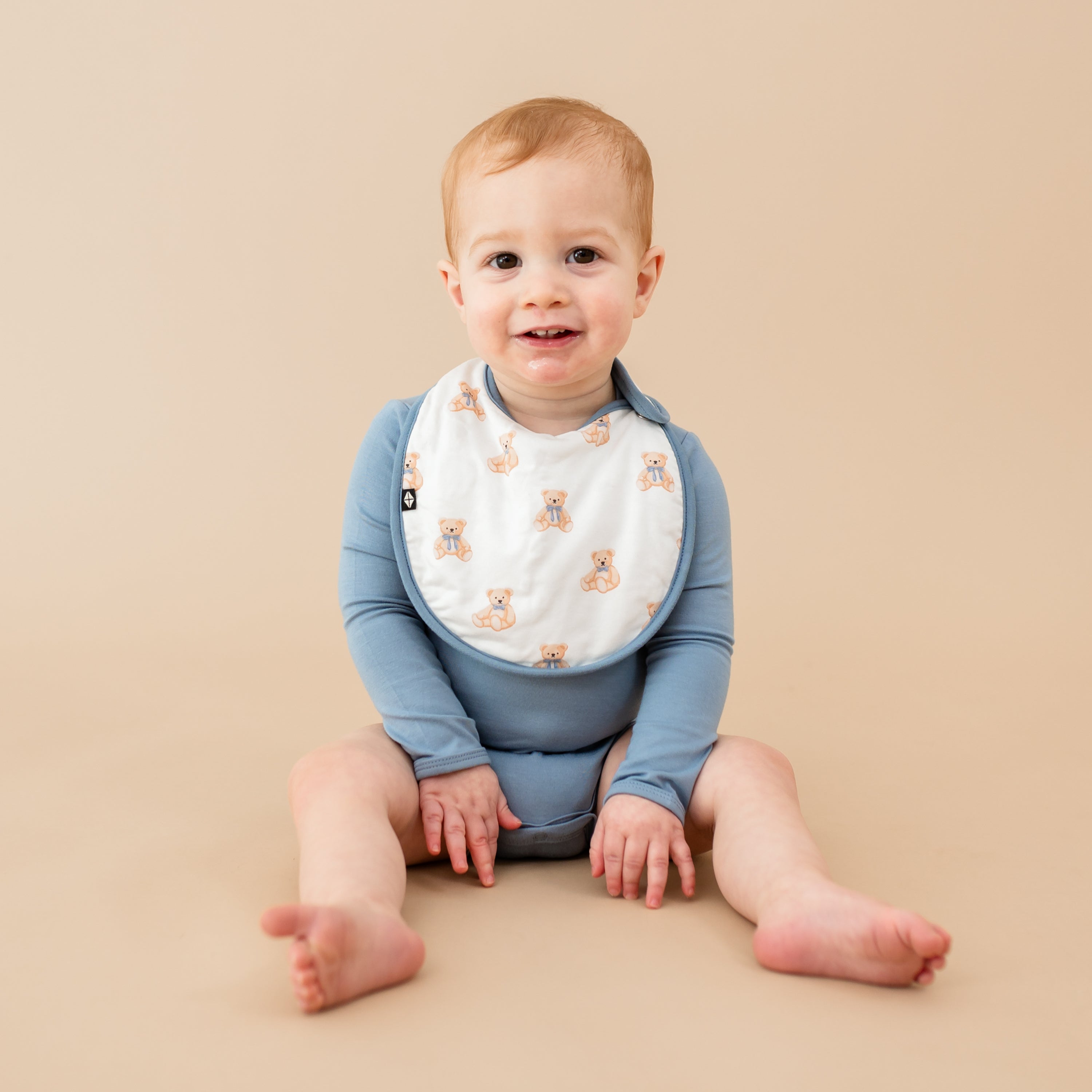 Soft Teddy Bear Baby Bib - Adorable & Absorbent Drool Bibs for Infants & Toddlers - Perfect for Feeding, Teething & Messy Playtime