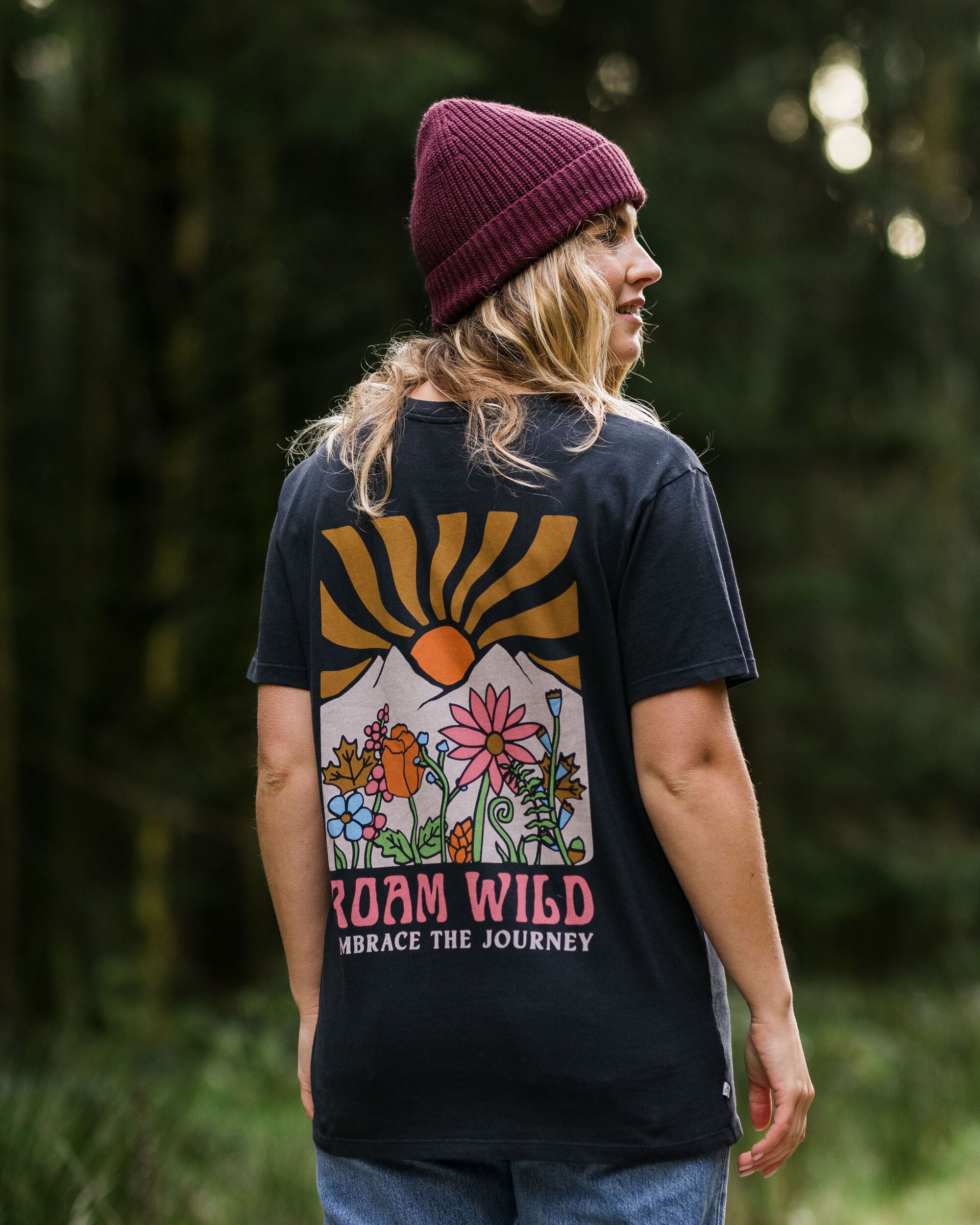 Eco-Friendly Recycled Cotton T-Shirt for Men & Women - Black | Sustainable Casual Wear for Outdoor Adventures & Everyday Comfort