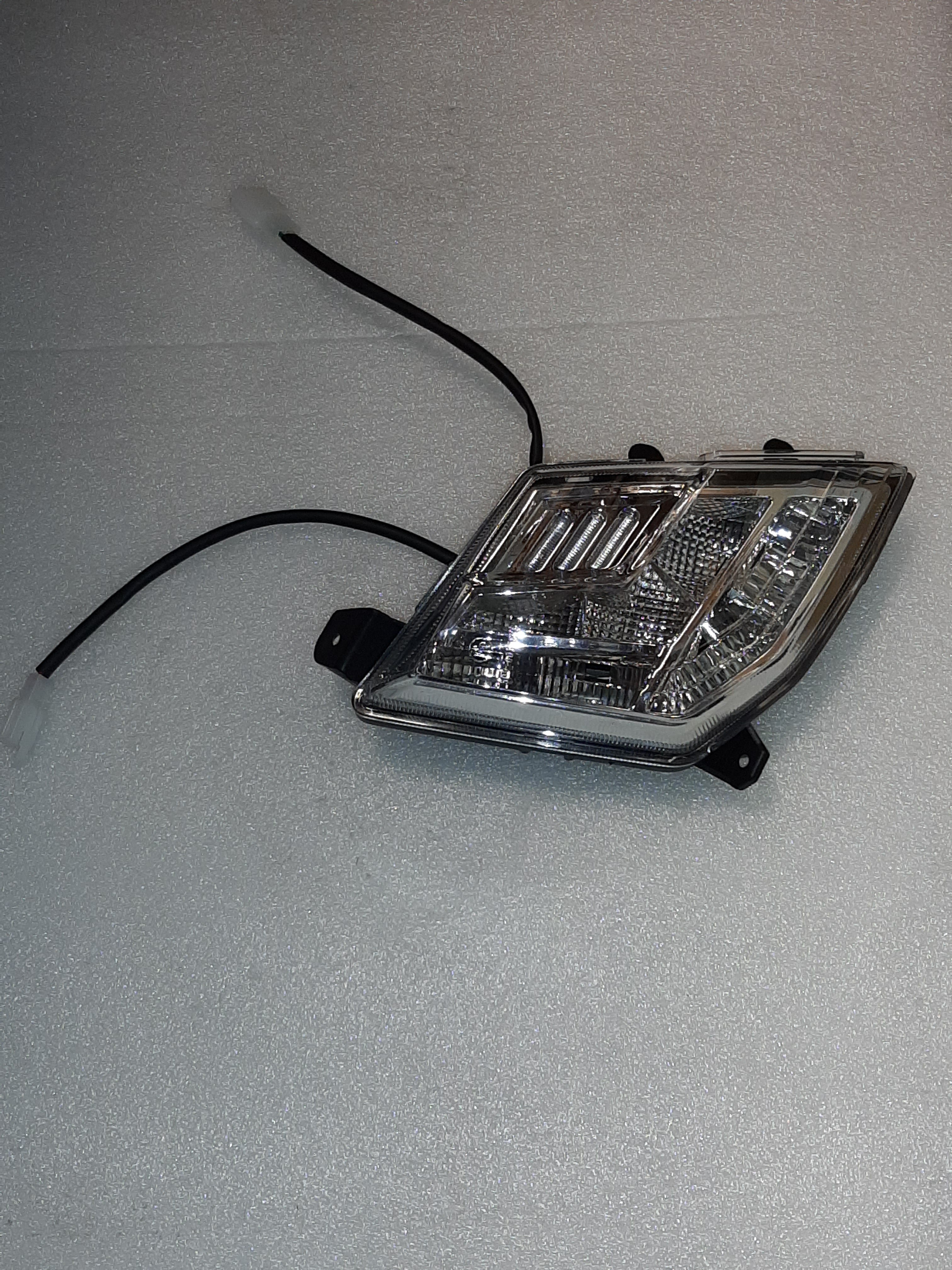 Premium LED Rear Turn Signal Light for Cars - High Visibility & Durable Replacement - Perfect for Night Driving & Enhanced Safety