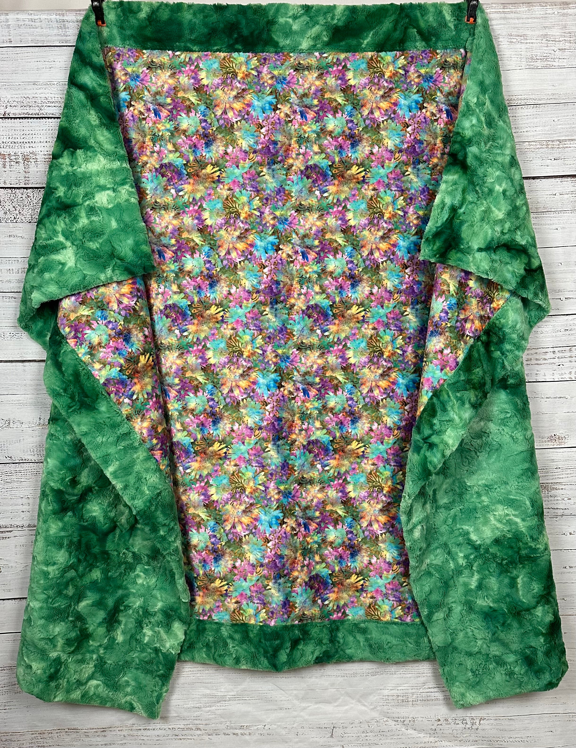 Kelly Green Galaxy Floral Print Adult Blanket 55x74 - Soft & Cozy Throw for Bed, Couch, or Outdoor Picnics