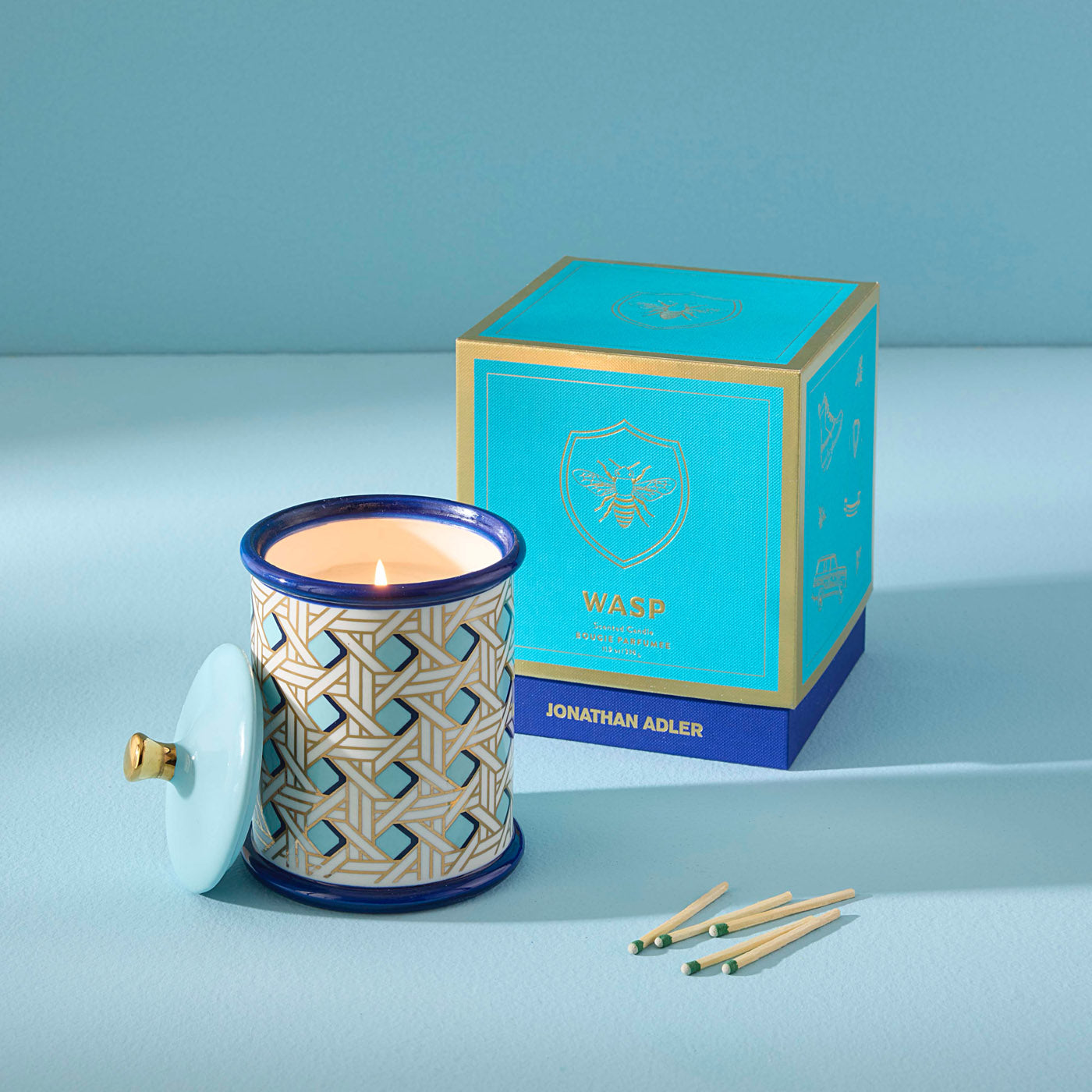Luxury Gold Wasp Scented Candle - Handmade Beeswax Aromatherapy Candle for Home Decor, Relaxation & Gifts - Perfect for Bedroom, Bathroom & Spa Ambiance