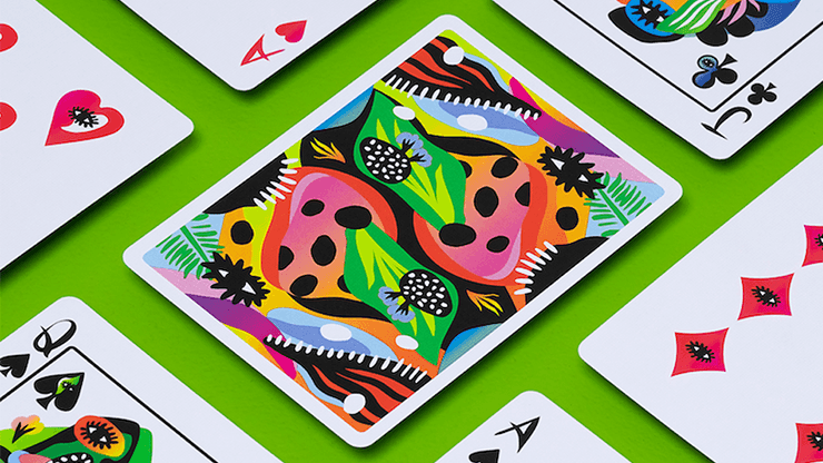 Premium Gilded Jungle-Themed Playing Cards - Elegant Gold Foil Deck for Poker, Magic Tricks & Collectibles - Perfect for Game Nights, Gifts & Cardistry