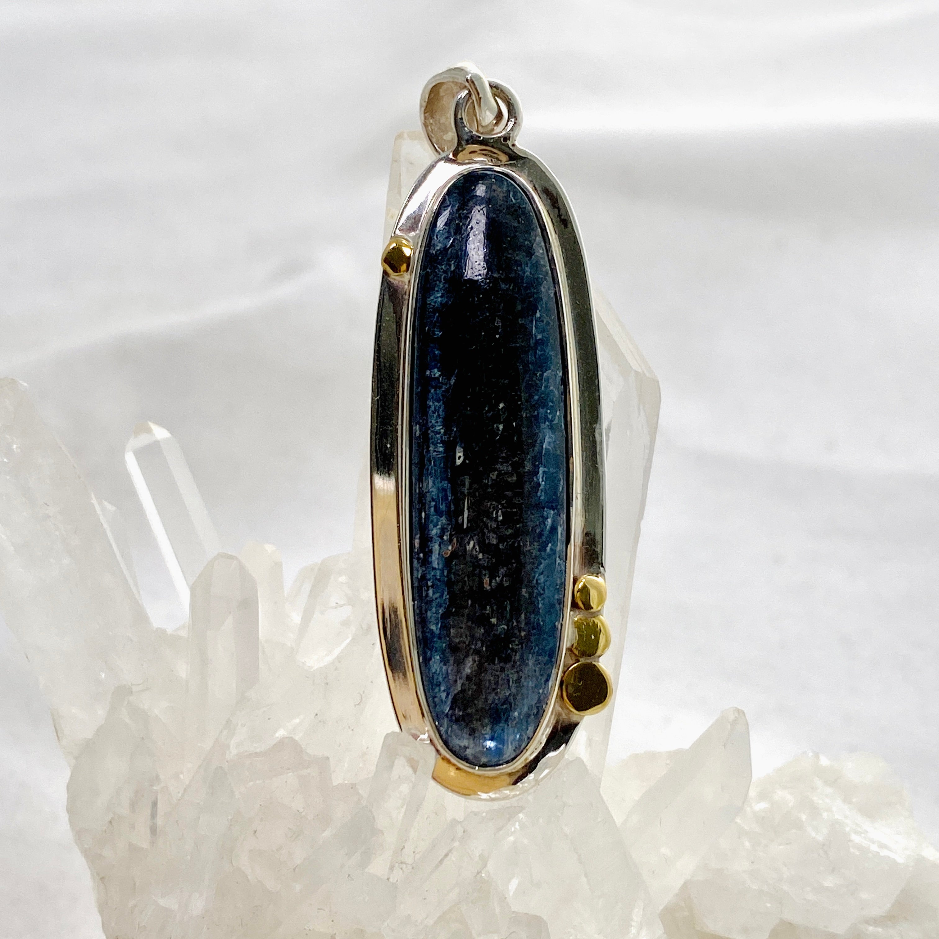 Blue Kyanite Oval Cabochon Pendant with Brass Detailing - Natural Healing Stone Jewelry for Chakra Balancing & Meditation - Perfect for Spiritual Gifts & Energy Work (KPGJ4617)