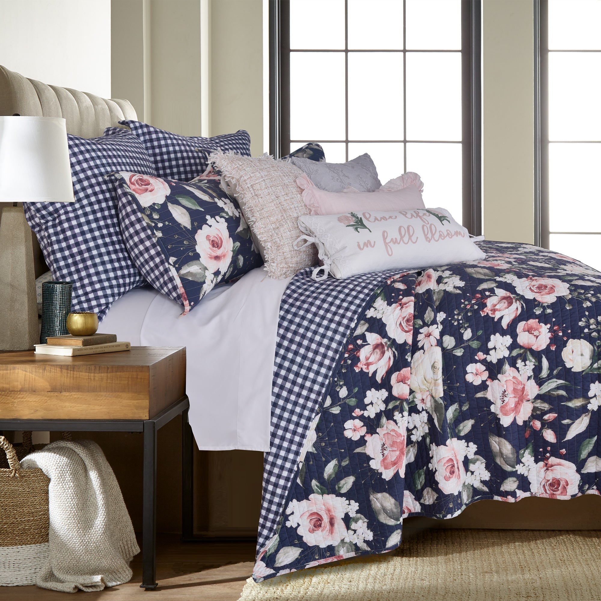 Thatcher Home Fillipa Quilt - Soft & Cozy Queen Size Bedding Set, Breathable Cotton Blend for All Seasons | Perfect for Master Bedroom, Guest Room, or Cozy Night In