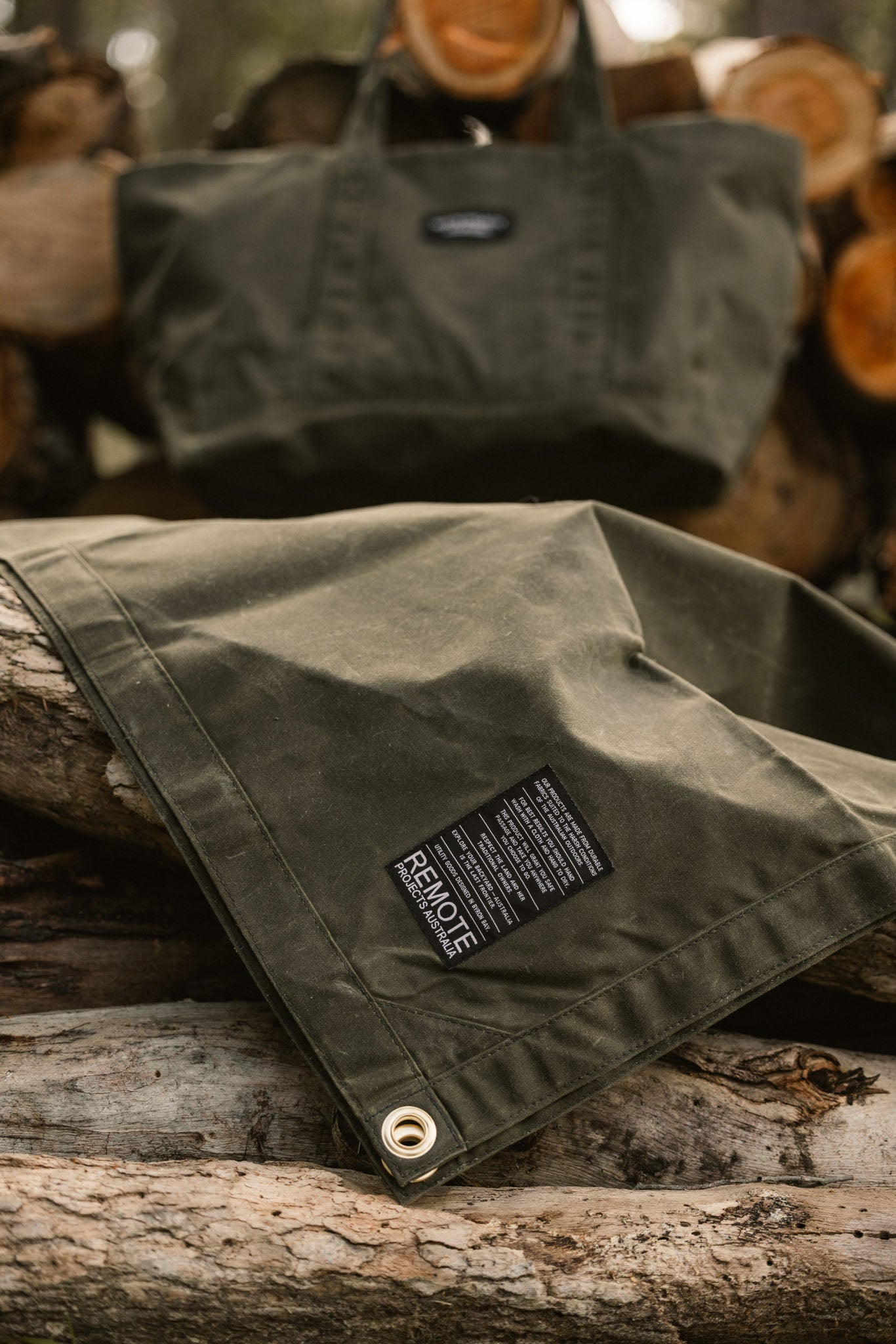 Premium Heavy Duty Utility Blanket for Camping, Hiking & Survival - Durable Outdoor Bushcraft Blanket for Emergency, Picnics & Adventures