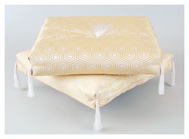 SGI Soka Gakkai Gold Tortoiseshell Pattern Bell Cushion - Meditation & Home Decor Accessory for Zen Buddhist Practice