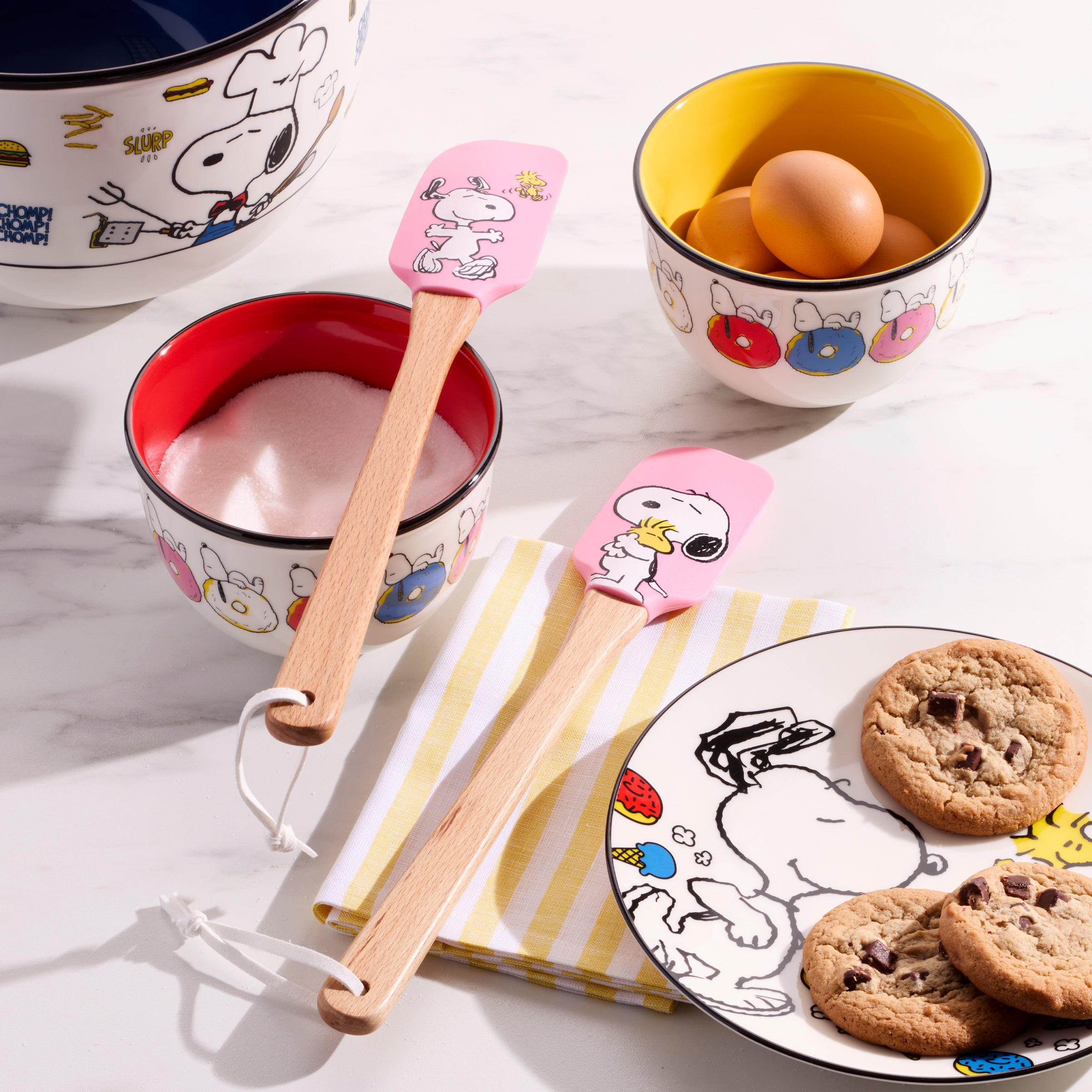Chef Snoopy Pink Spatulas Set of 2 - Non-Stick Silicone Kitchen Utensils for Baking, Cooking & Flipping - Perfect Gift for Home Chefs & Snoopy Fans