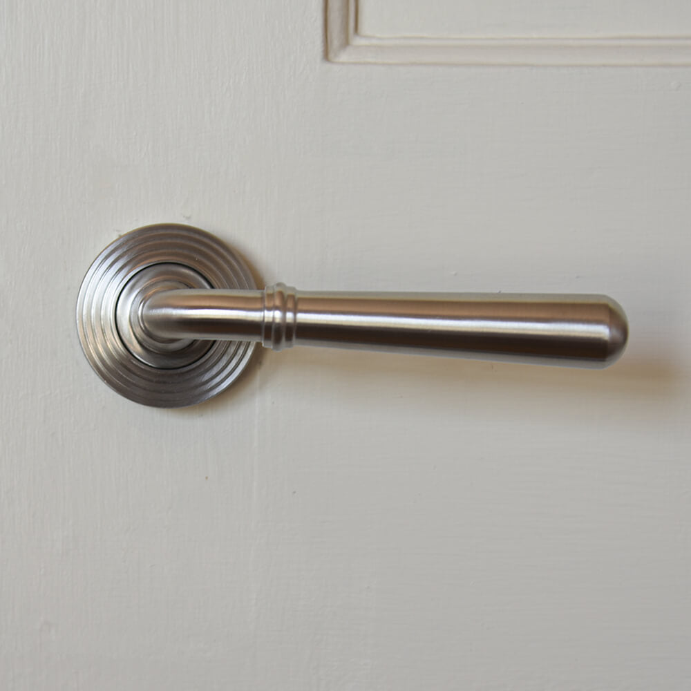 Stainless Steel Satin Newbury Lever Door Handles with Concealed Beehive Rose - Perfect for Modern Home Interior, Bedroom, Office & Commercial Spaces