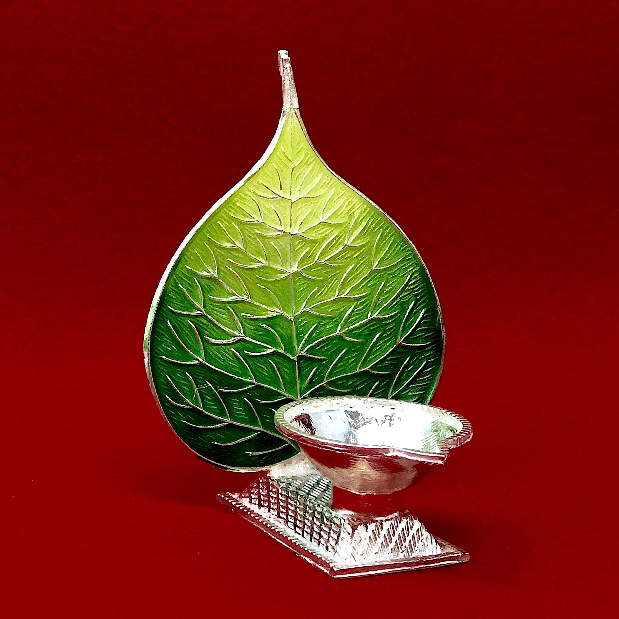 925 Sterling Silver Leaf Diya Lamp - Elegant Handcrafted Indian Tea Light Holder for Diwali, Weddings & Home Decor (Design 4)