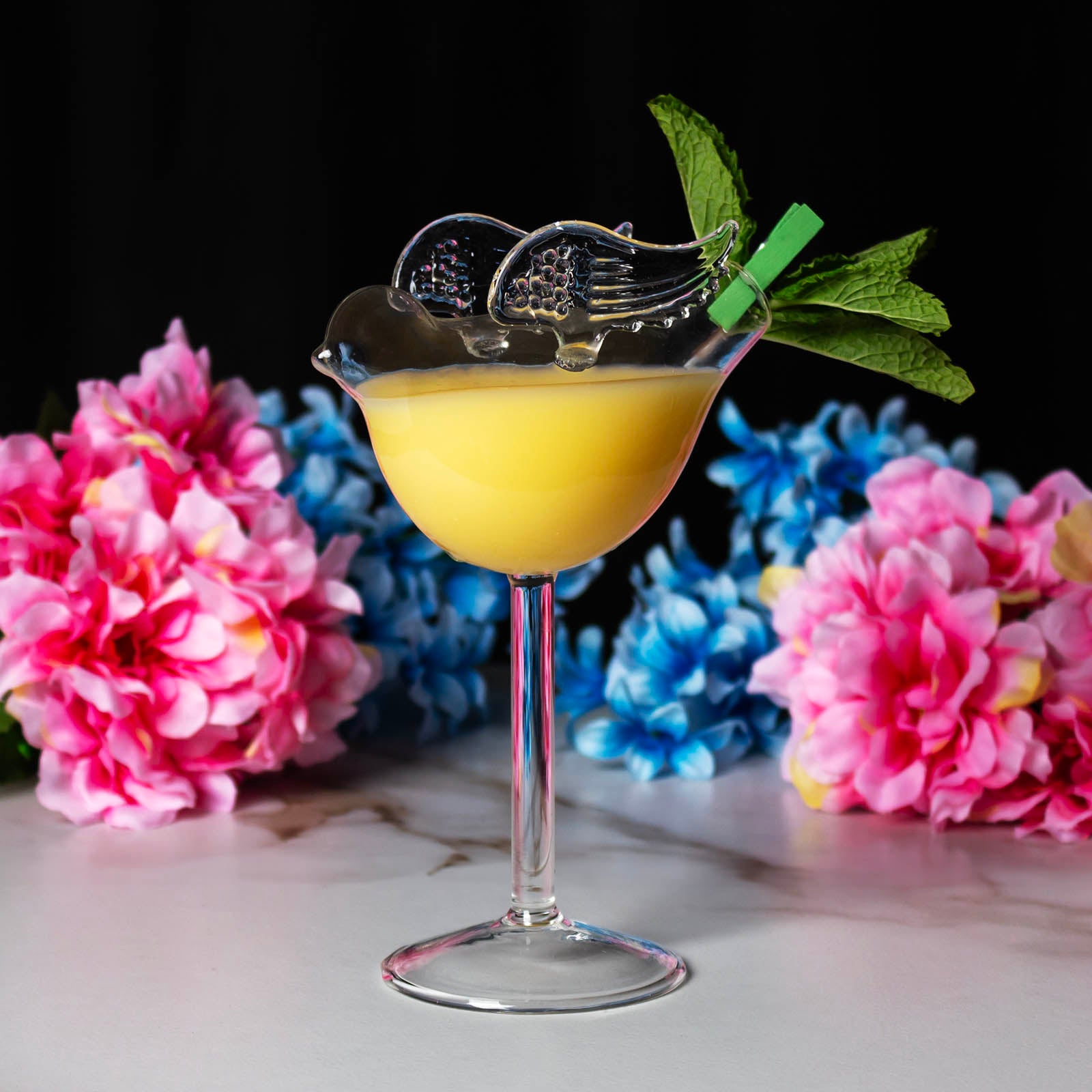 BarConic® 5 oz Bird with Wings Cocktail Glass - Elegant Martini & Cocktail Drinking Glass for Parties, Weddings & Home Bar Decor