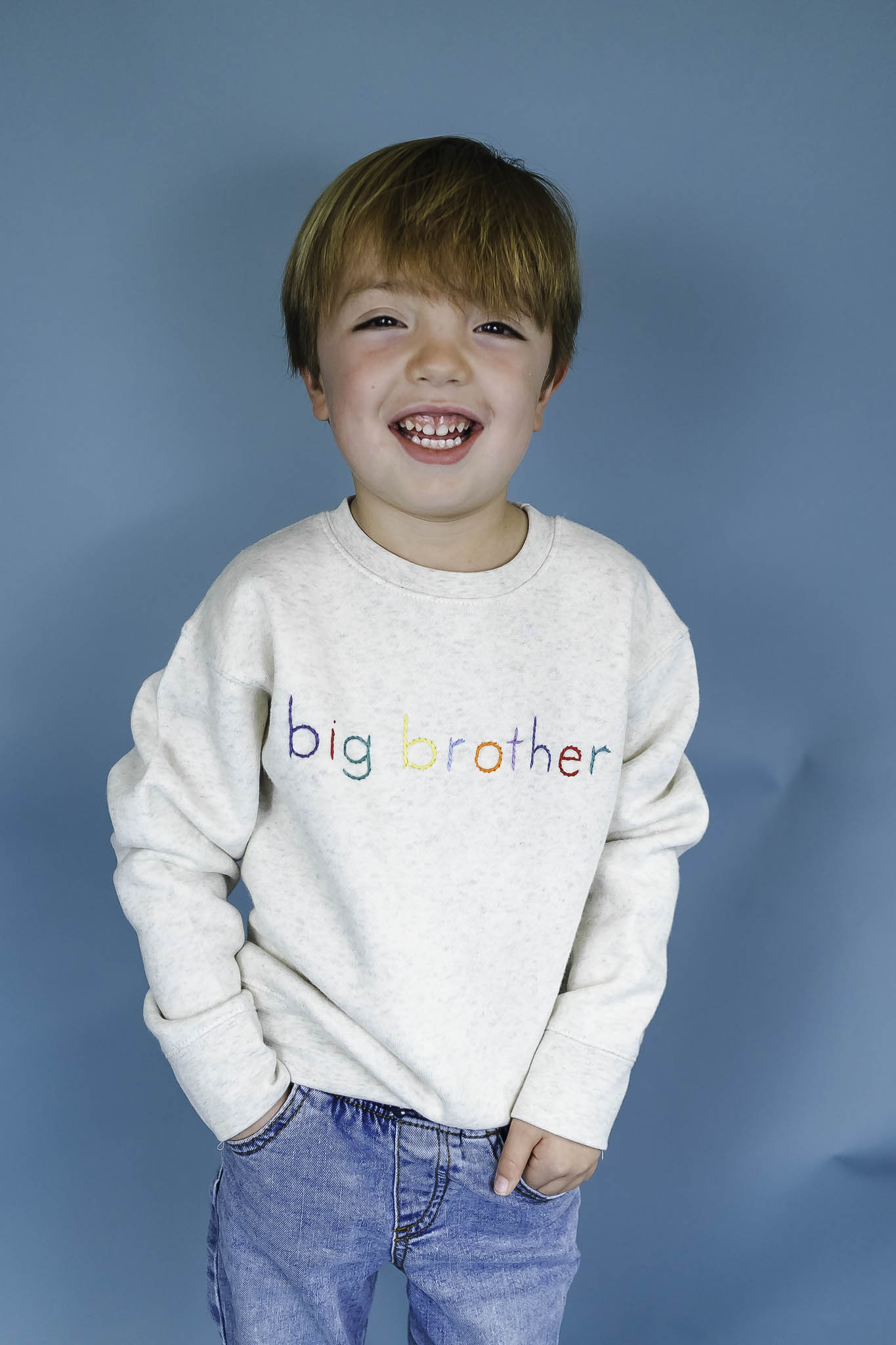 Adorable Cream Embroidered Big Brother Sweatshirt for Toddler Boys - Soft Cotton Pullover for Sibling Announcement & Family Photos