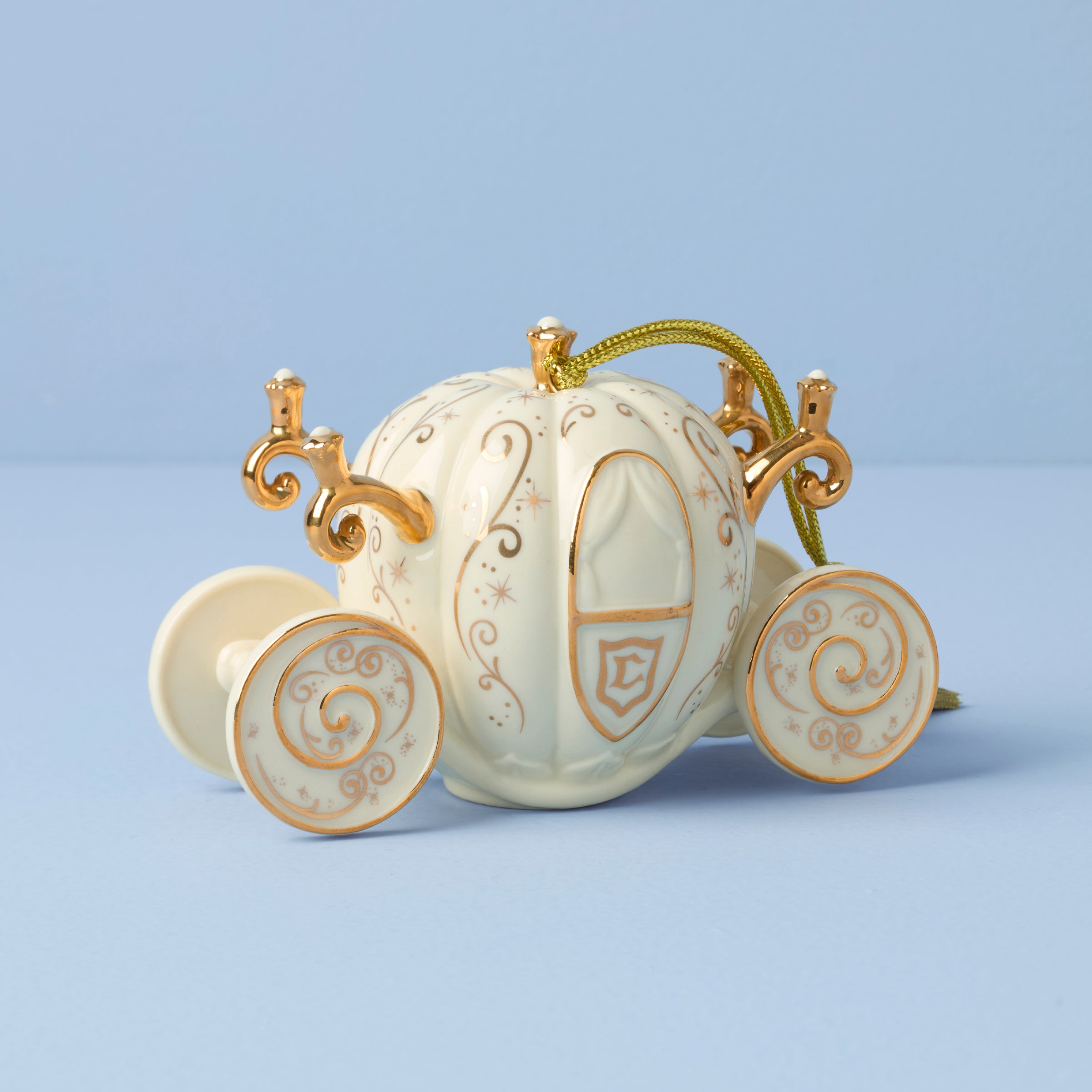 Cinderella's Coach Christmas Ornament - Elegant Glass Carriage Decor for Holiday Tree, Home, and Gift Giving