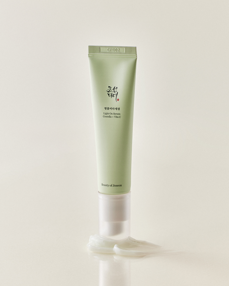 Beauty of Joseon Light On Serum with Centella Asiatica & Vitamin C - Brightening & Soothing Facial Serum for Glowing Skin - Perfect for Daily Skincare & Anti-Aging Routine