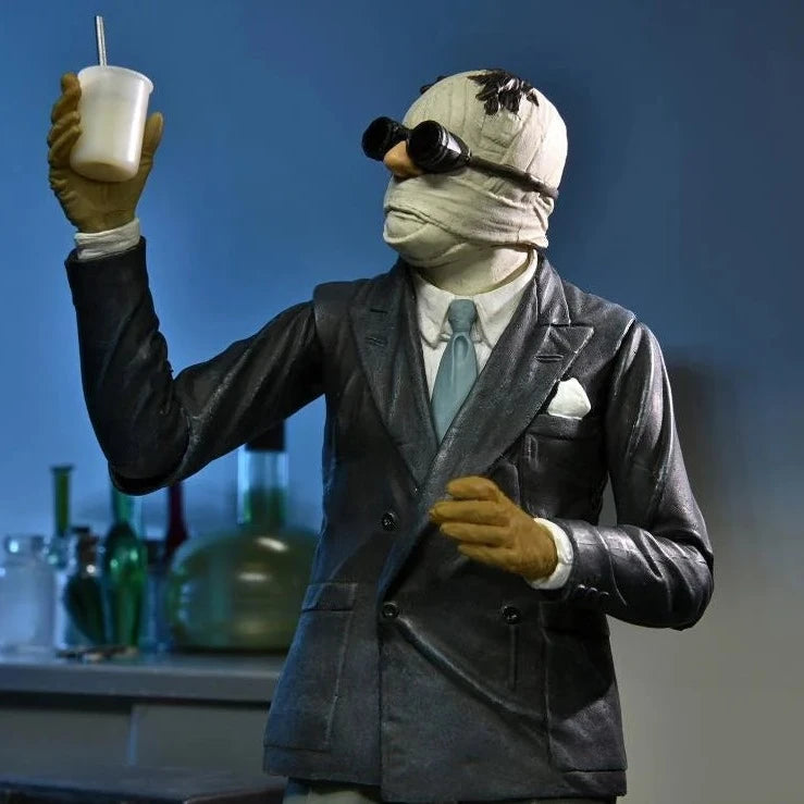 Universal Monsters Ultimate Invisible Man Action Figure - Collectible Toy for Horror Fans, Halloween Decor & Movie Memorabilia Display