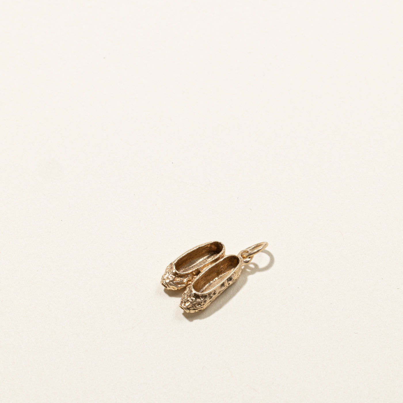 24K Gold Shoe Charms for Women - Elegant Foot Jewelry for Sneakers, Heels & Sandals - Perfect for Weddings, Parties & Special Occasions