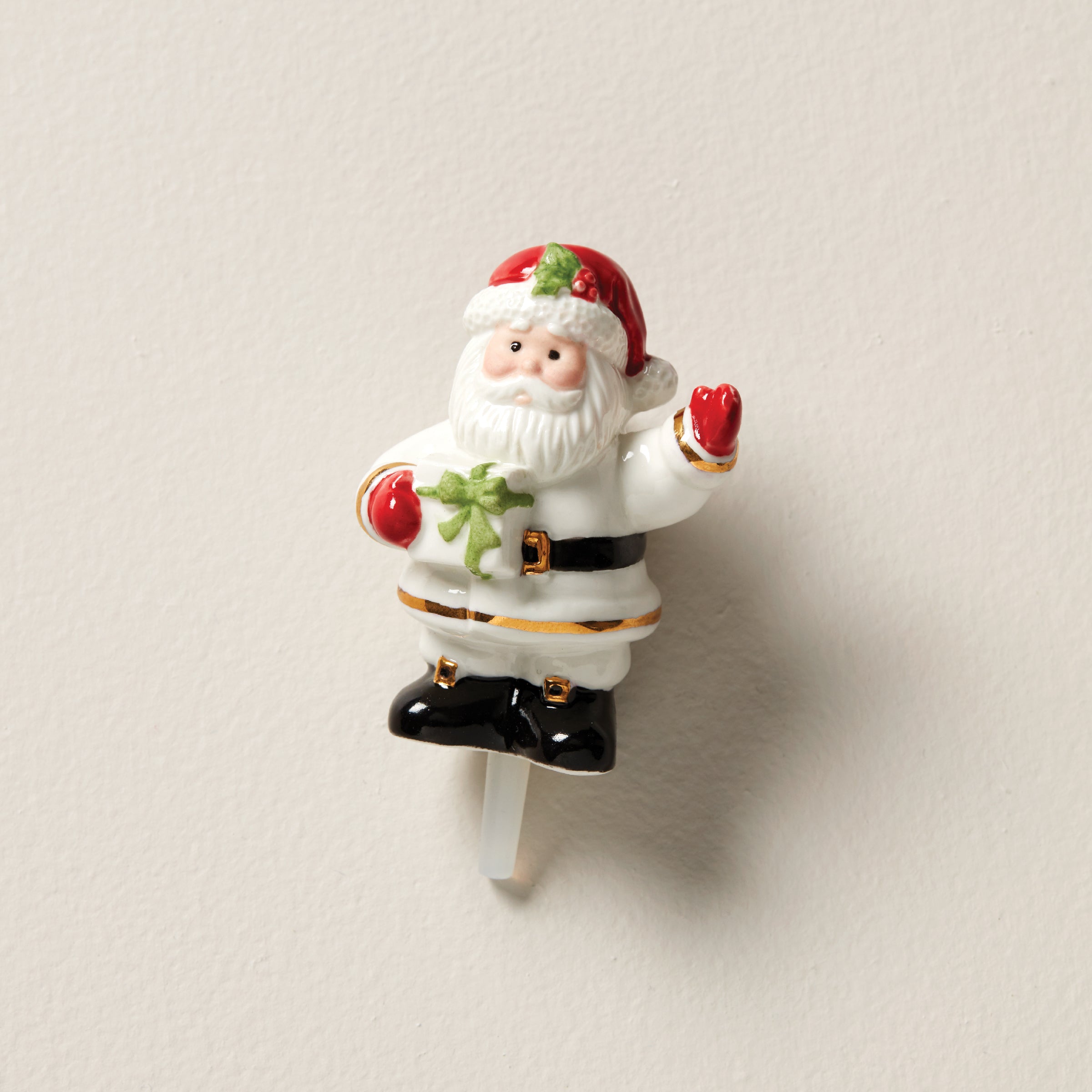 Santa Claus Profile Poppers - Fun Christmas Party Favors & Stocking Stuffers for Kids & Adults - Perfect for Holiday Celebrations, Office Parties & Secret Santa Gifts