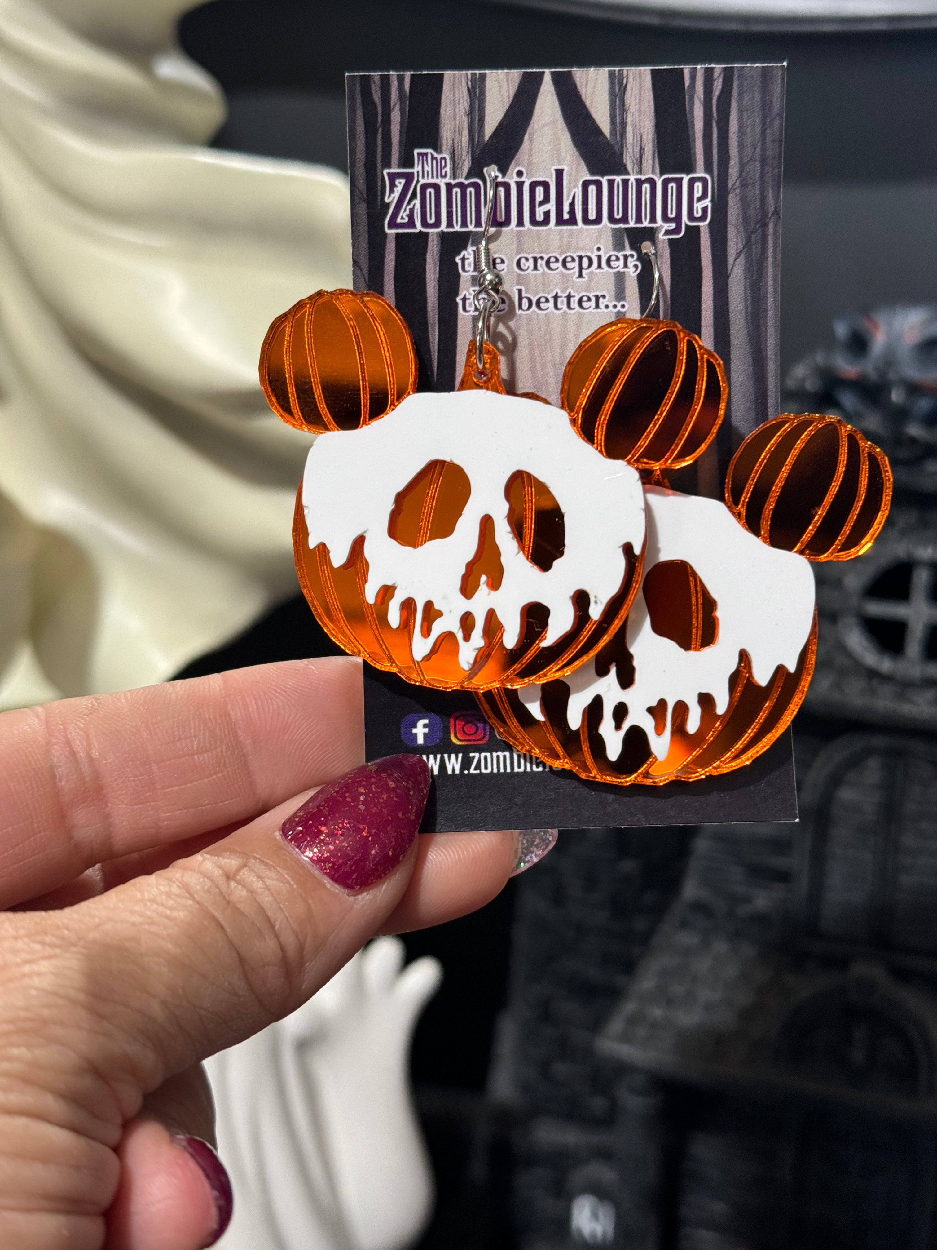 Spooky Poison Pumpkin Earrings for Halloween - Gothic Punk Jewelry for Women, Perfect for Costume Parties & Witchy Outfits