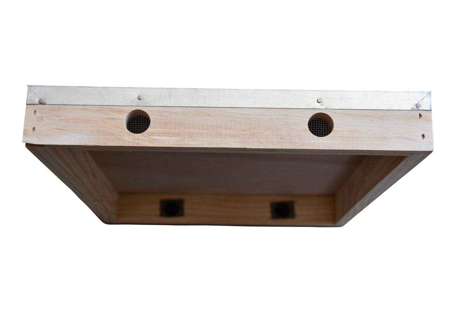 Premium Assembled Beehive Lid with Ventilation - Durable & Weatherproof Beekeeping Equipment for Honey Production & Hive Protection