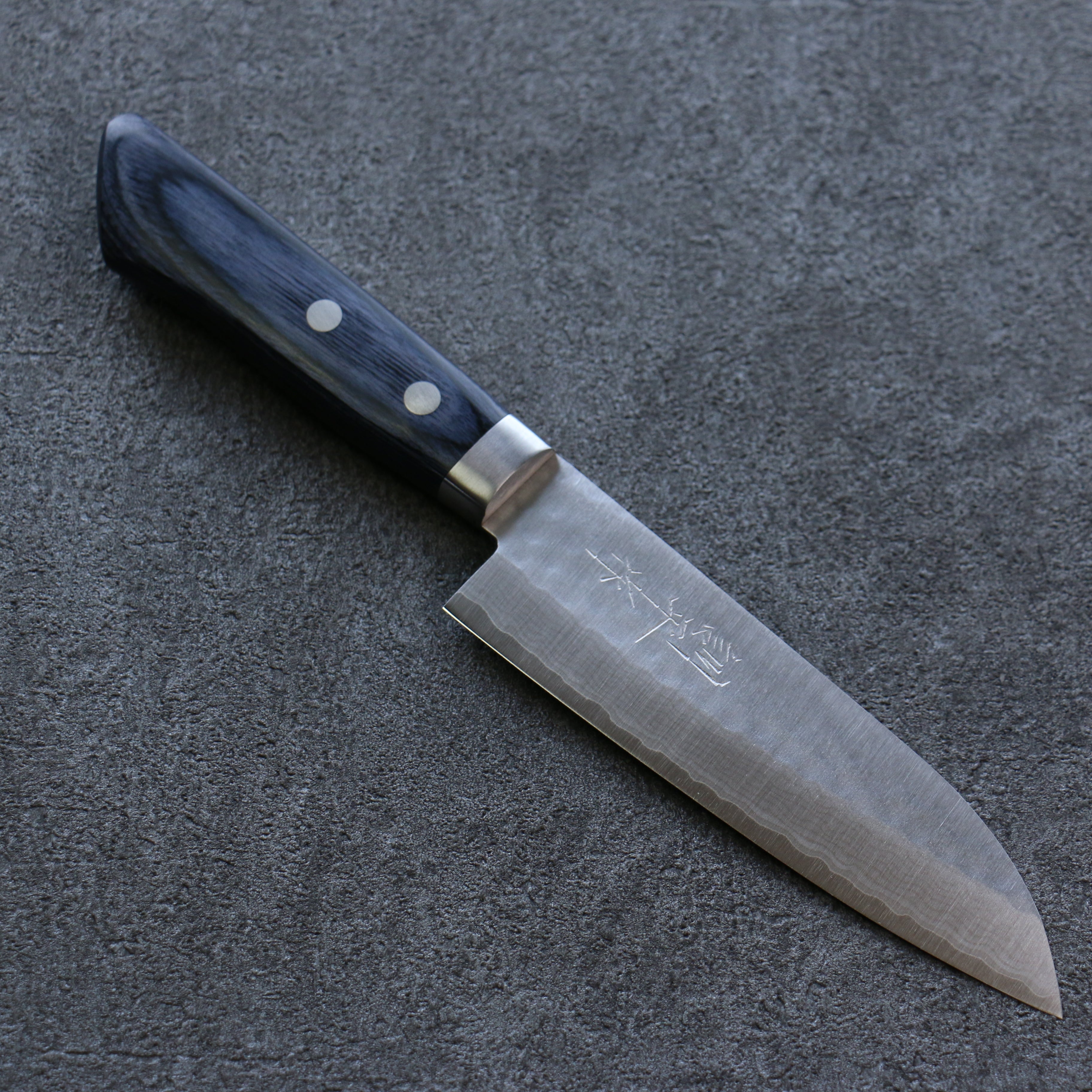 Kunihira Kokuryu VG10 Hammered Santoku Knife 5.1