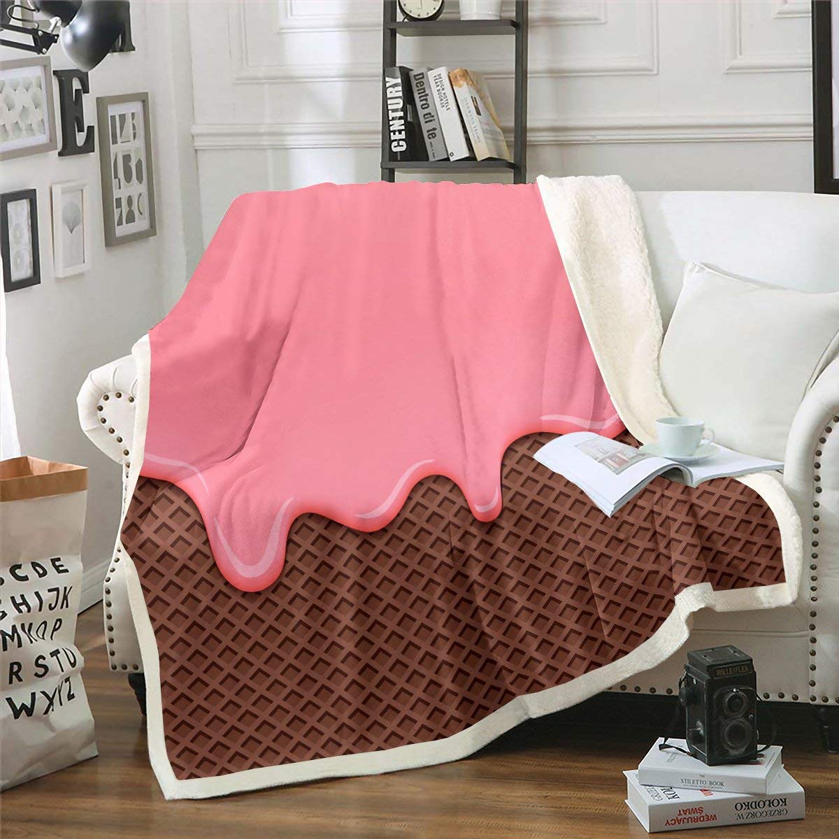Girls Sherpa Blanket - Strawberry Cream Fleece Throw Blanket for Kids, Boys & Women - Soft Plush Geometric Pattern Blanket for Sofa, Bed, Couch - 50x60 Inches - Perfect for Cozy Nights, Movie Time & Home Decor