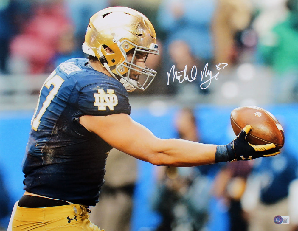 Michael Mayer Autographed Notre Dame Fighting Irish Football 16x20 Photo - Perfect for Sports Memorabilia Collectors & Irish Fans Decor