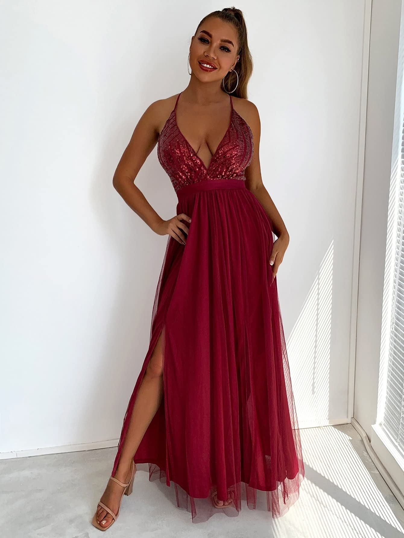 VIYAN Women's Sexy Sequin Backless Mesh Prom Dress - Elegant Camisole Party Gown for Evening Events, Night Out & Special Occasions