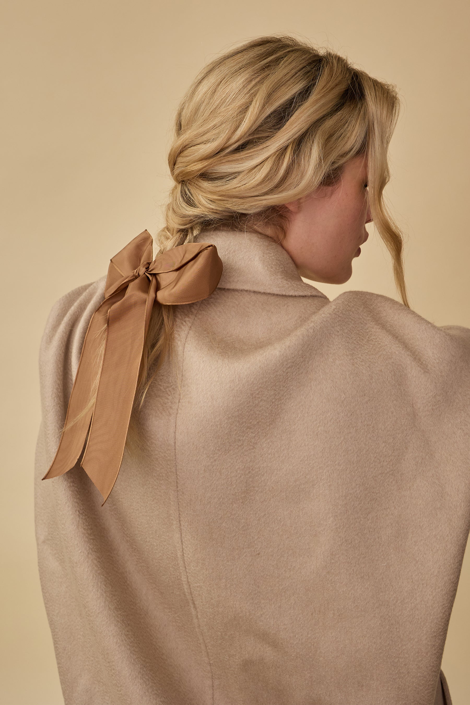 Heather Grosgain Bow - Elegant Hair Accessory for Women & Girls - Perfect for Weddings, Parties & Everyday Wear