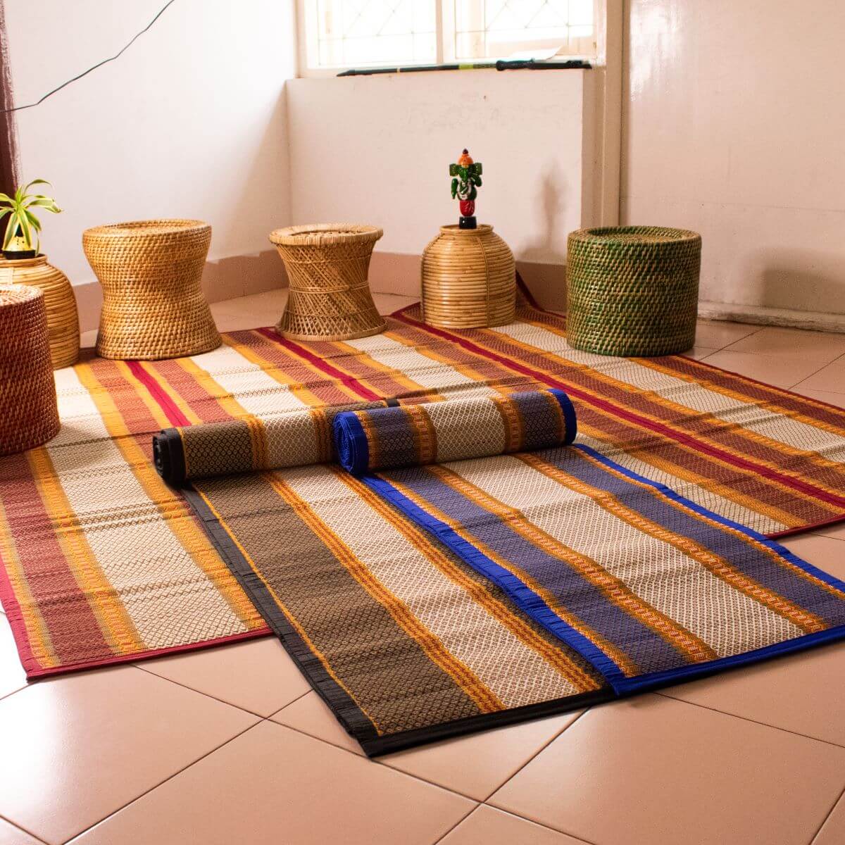 Premium Natural River Grass Madur Mats - Large 4-Fold Eco-Friendly Floor Mat for Living Room, Bedroom, or Outdoor Use