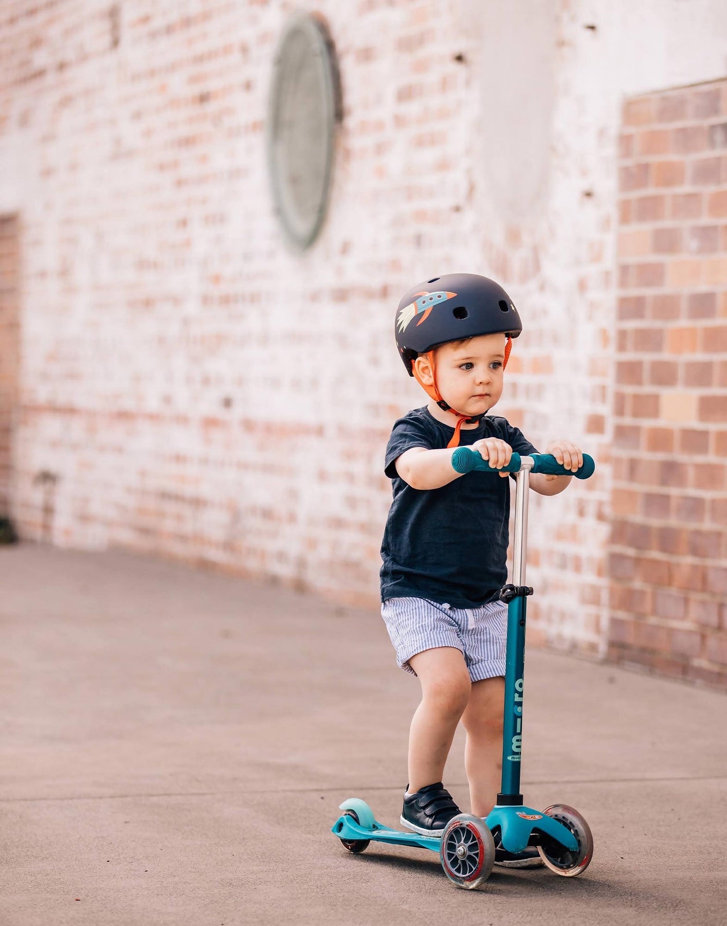 Micro Mini Deluxe 3 Wheel Scooter for Kids - Lightweight Foldable Kick Scooter with Adjustable Handlebar, Aqua Blue - Perfect for Commuting, Park Rides & Neighborhood Fun