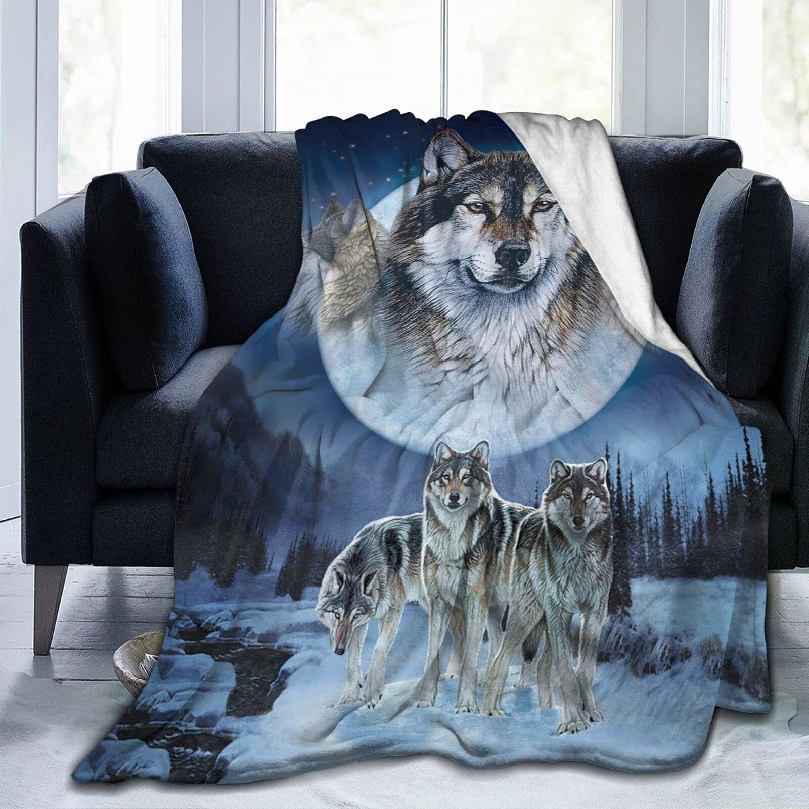 Premium Wolf Dream Catcher Fleece Throw Blanket - Super Soft Plush Native American Style Animal Blanket for Couch, Bed, Travel & Camping - Warm Luxury Gift 50
