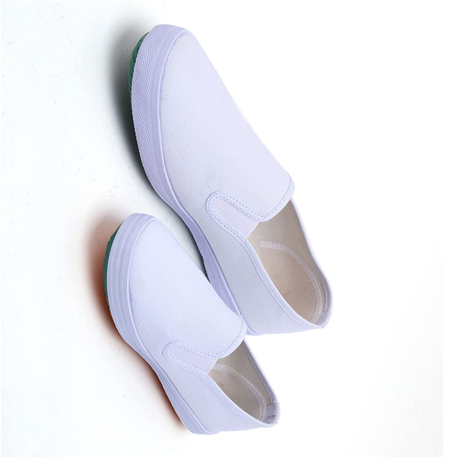 Traditional Kung Fu Shoes for Men & Women - Slip On Martial Arts Shoes with Rubber Sole - Lightweight Canvas Cloth Shoes for Tai Chi, Wushu, and Training - White (Size 39 EU) - Perfect for Martial Arts Practice, Performance, and Casual Wear