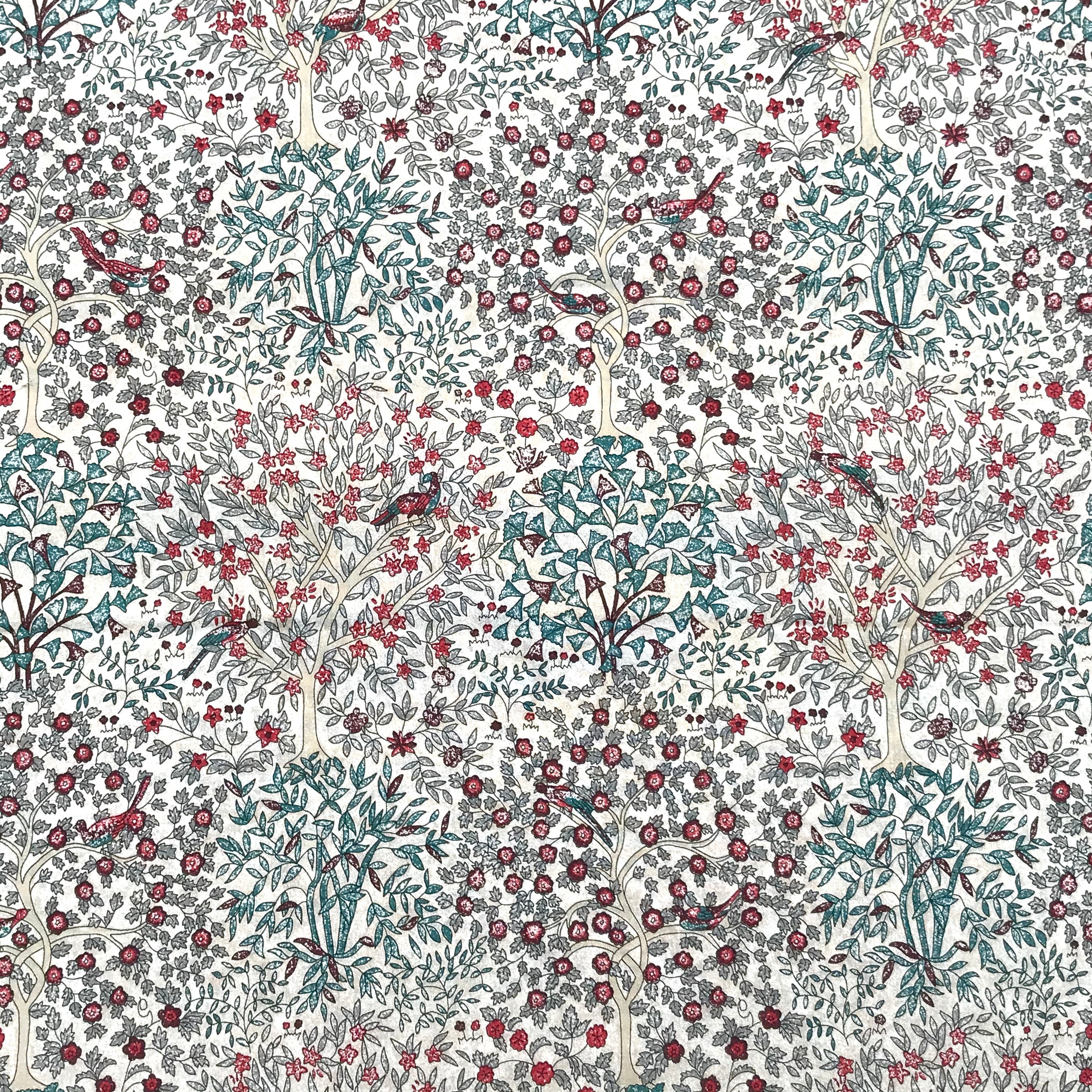 Liberty Tana Lawn 8035D Jess and Jean D - Premium Cotton Fabric for Quilting, Dressmaking & Home Decor - Perfect for DIY Sewing Projects & Crafting