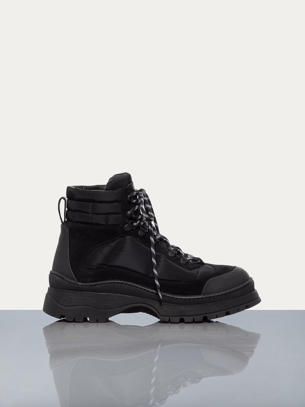 Best Hiking Boots with Lug Soles for Men & Women - Waterproof & Durable Noir Black - Perfect for Outdoor Adventures, Camping, and Trail Walking