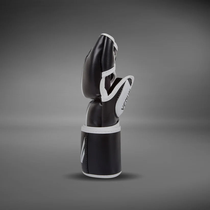 VENUM MMA Gloves - Challenger Series Black - Premium Training & Sparring Gear for MMA, Boxing & Muay Thai - Perfect for Fighters & Fitness Enthusiasts