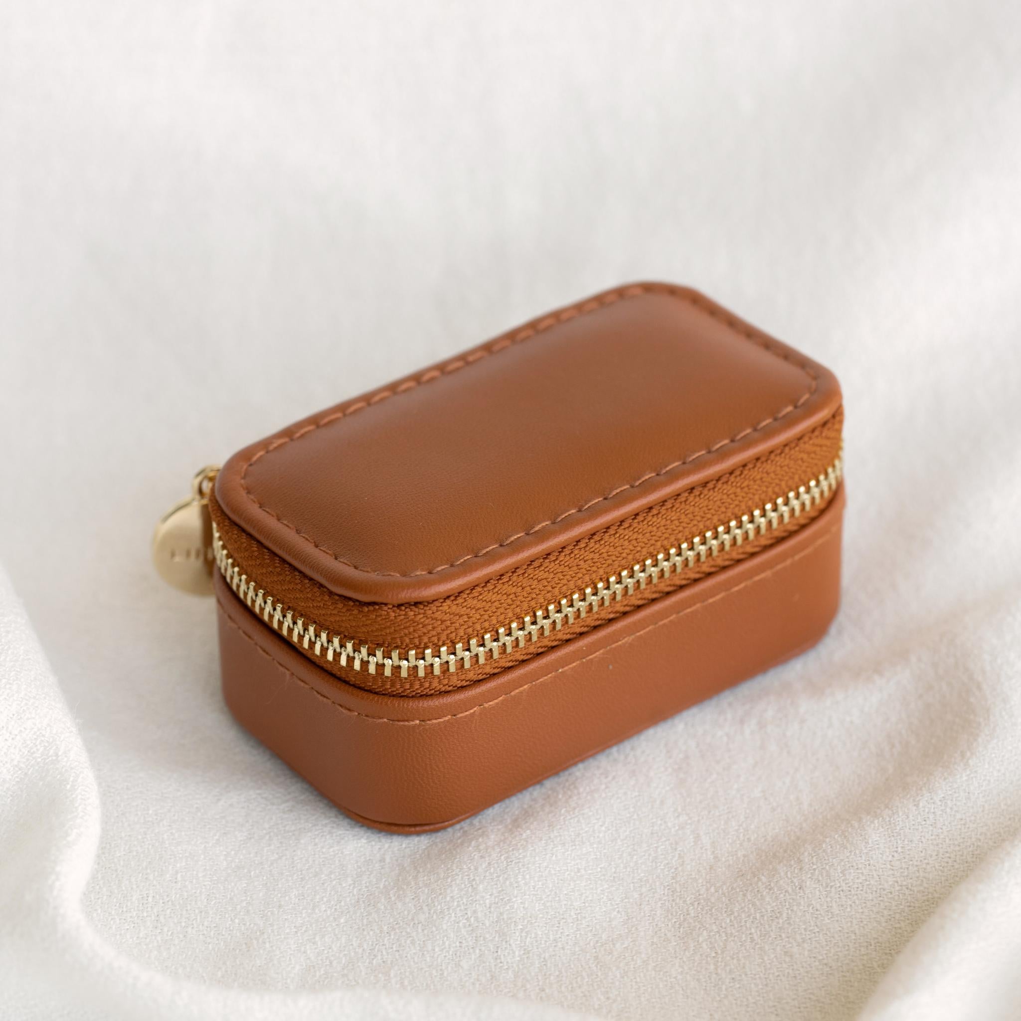 Mini Travel Jewelry Organizer Case - Compact Leather Jewelry Box for Necklaces, Rings & Earrings - Perfect for Vacation, Business Trips & Daily Use - Cognac Brown
