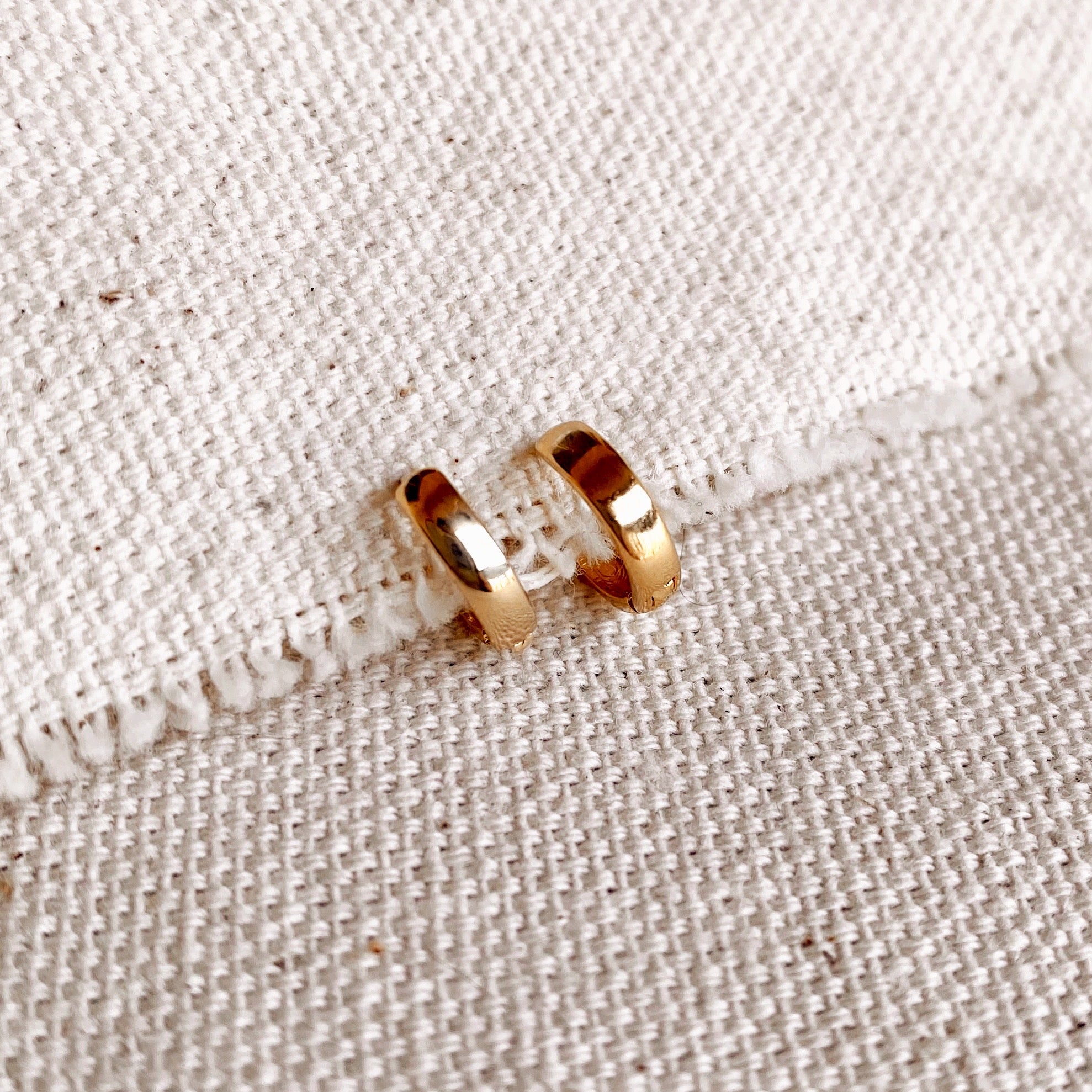 18K Gold Filled Small Clicker Hoop Earrings for Women - Minimalist Dainty Everyday Hoops - Perfect for Work, Date Night & Gifting