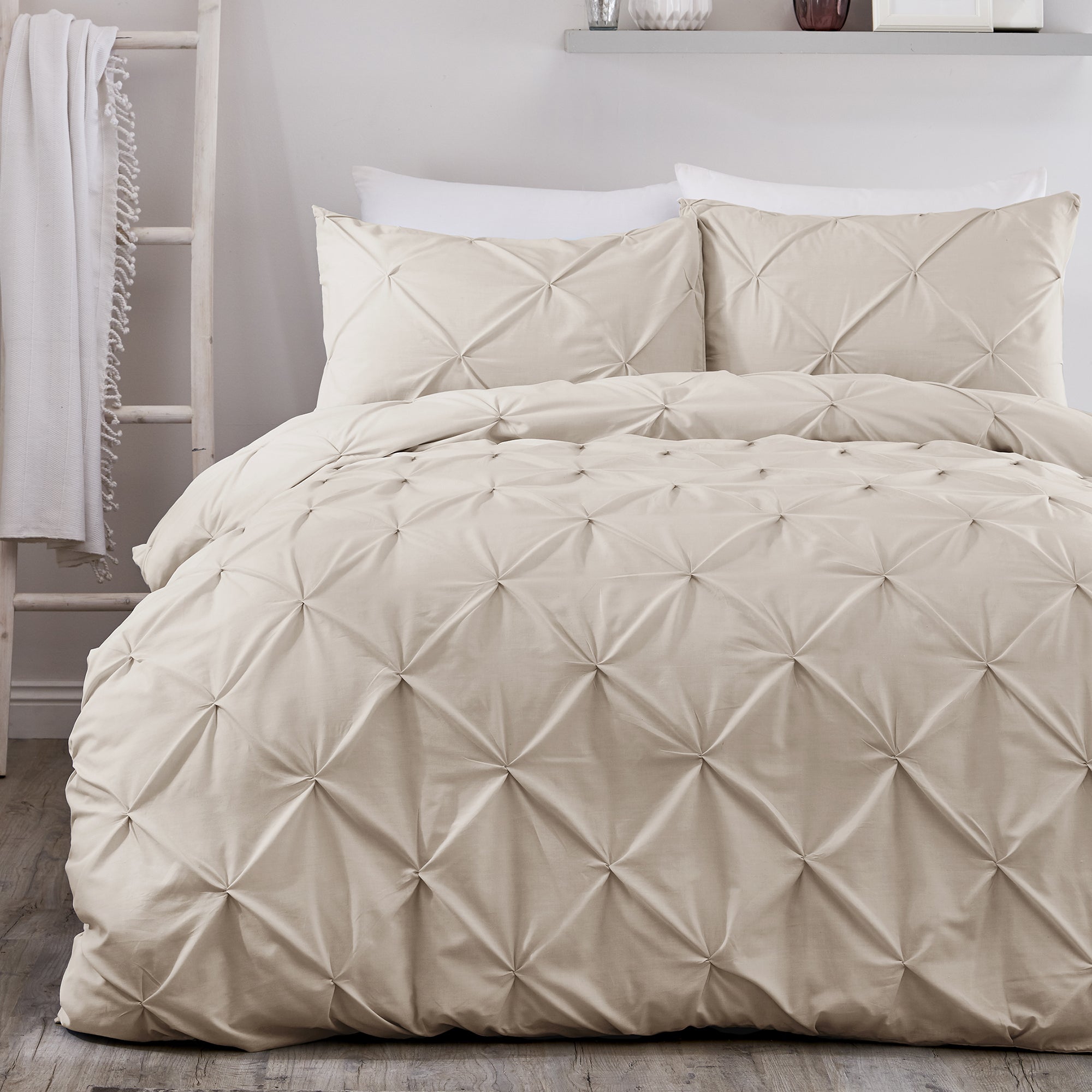 Serene Lara Duvet Cover Set - 100% Natural Cotton Soft Bedding, Queen Size, Breathable & Hypoallergenic - Perfect for Cozy Bedrooms, Guest Rooms & Airbnb Stays