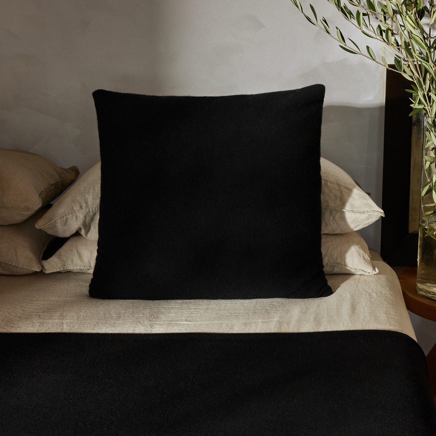 Luxury Black Cashmere Pillow Sham - Soft & Breathable Bedding for Cozy Nights - Perfect for Master Bedroom, Guest Room & Home Decor