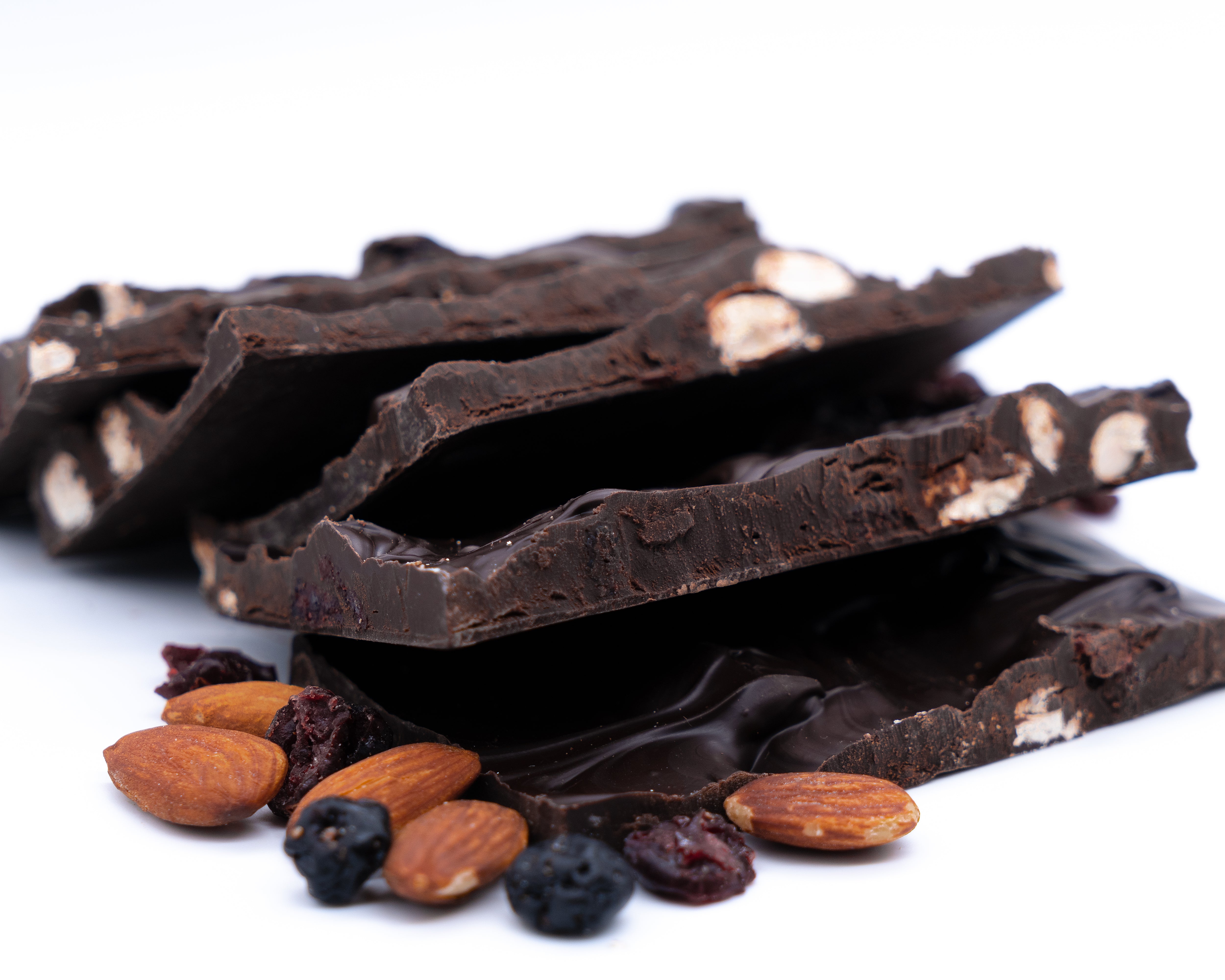 Premium 85% Dark Chocolate Bark with Blueberries, Cranberries & Almonds - Gourmet Snack for Gifting, Desserts & Healthy Treats