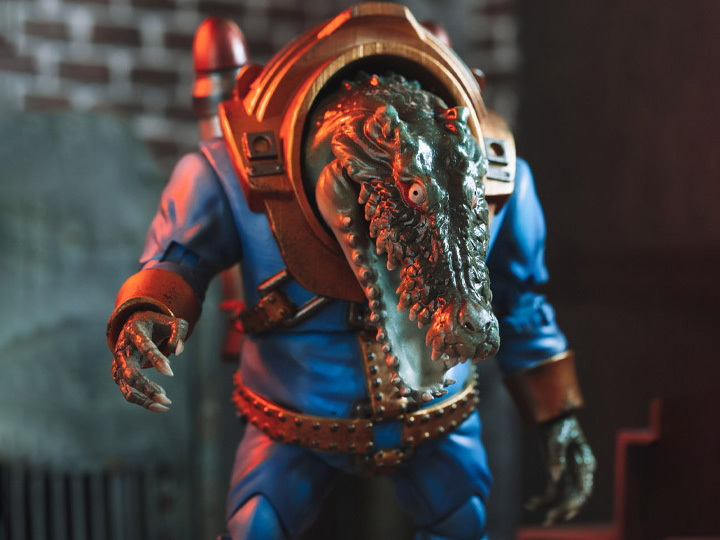 1/18 HIYA 4inch Action Figure - Exquisite Mini Series Judge Dredd Klegg Mercenary Collectible Toy for Display & Play | Perfect for Comic Fans & Collectors