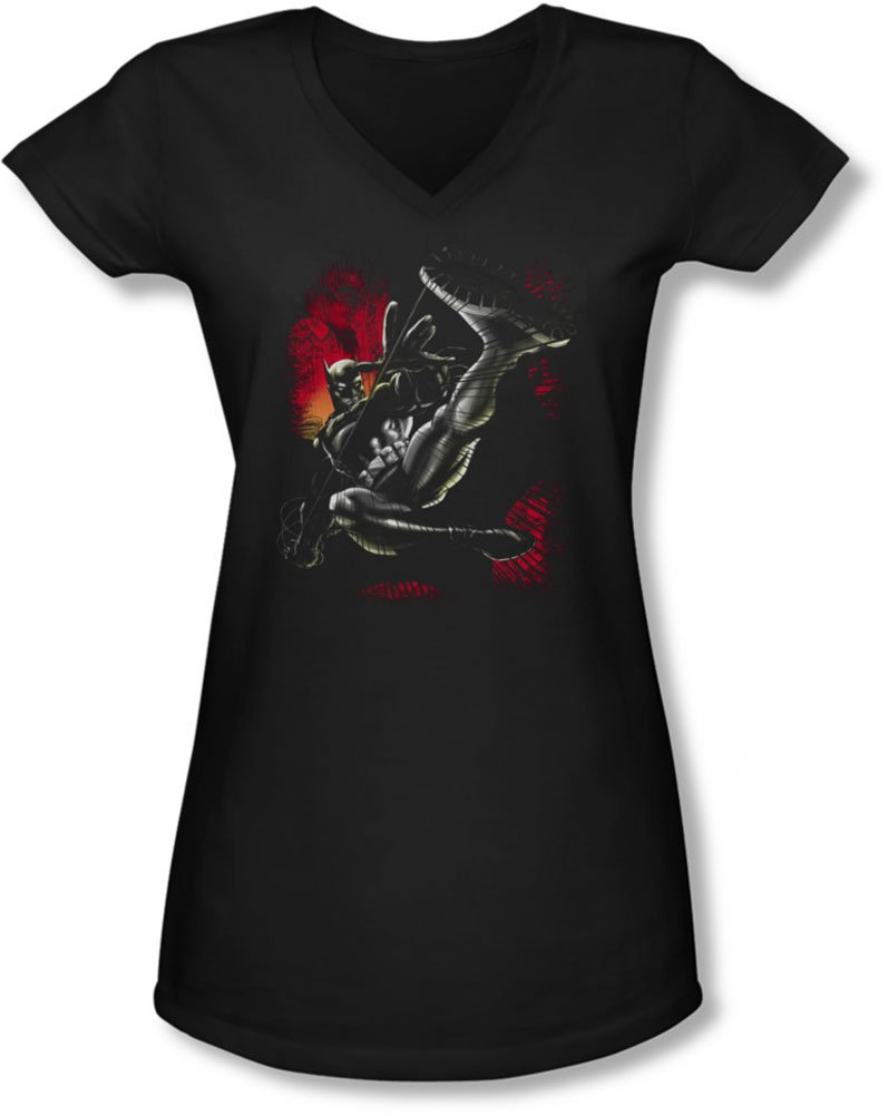 Batman - Juniors Kick Swing V-Neck T-Shirt for Girls | Superhero Graphic Tee | Casual Wear & Cosplay | Perfect for School, Parties & Comic Con Events