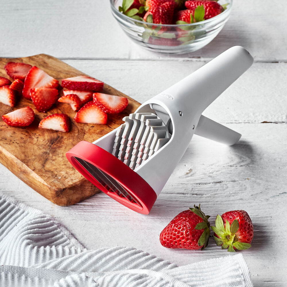 Strawberry Huller & Stem Remover Tool - Stainless Steel Fruit Corer for Berries, Pineapple, Kiwi - Perfect for Baking, Smoothies, Salads & Fruit Platters