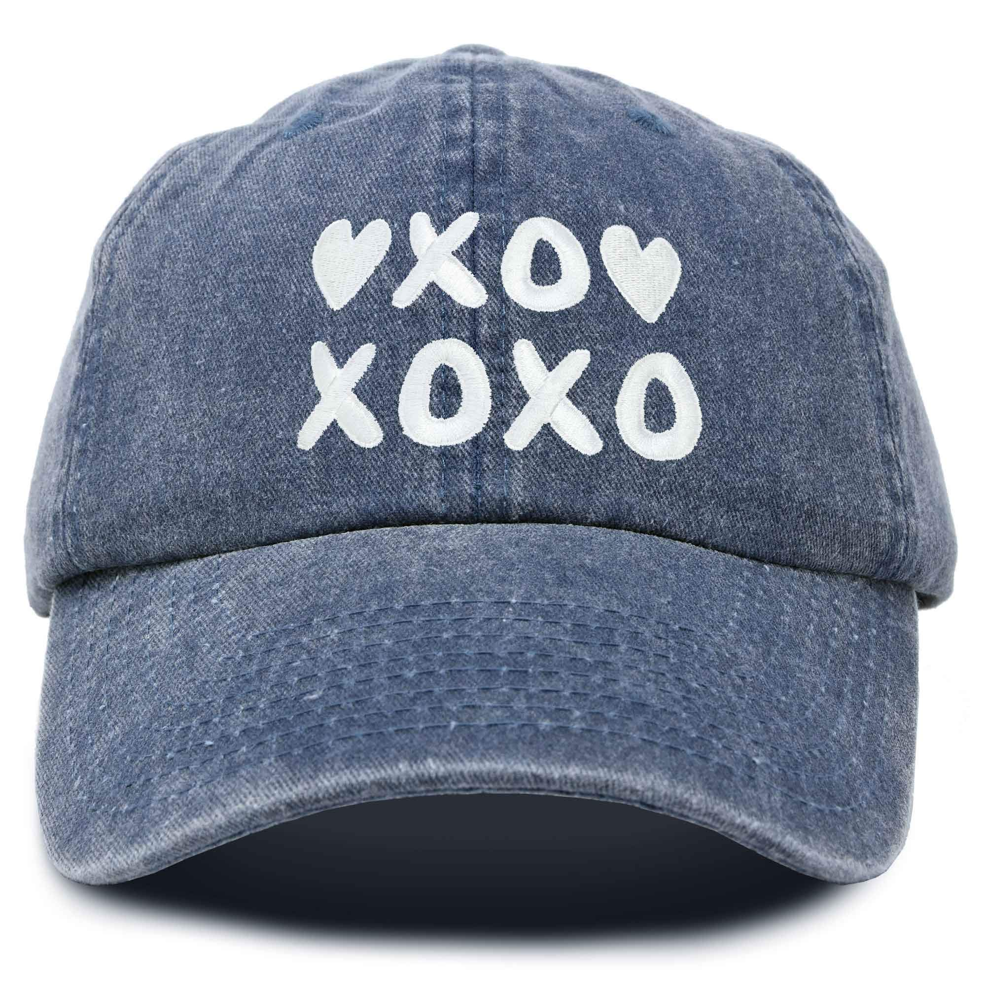 Women's Embroidered Baseball Cap with 'Hugs Kisses XOXO' Design - Stylish Fashion Hat for Casual Outfits, Outdoor Activities & Everyday Wear